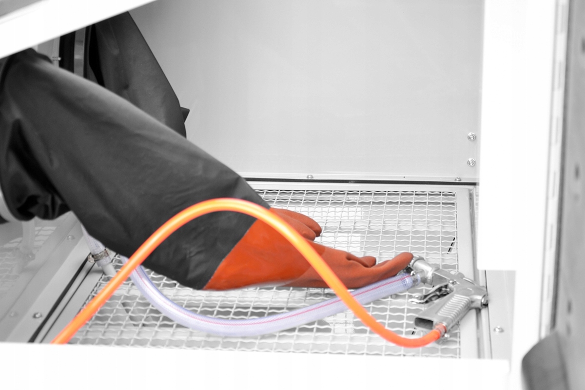 WARSZTATOWA KABINA PIASKARKA KABINOWA 220L GÓRNE OTWARCIE + DYSZE Rodzaj kabinowa