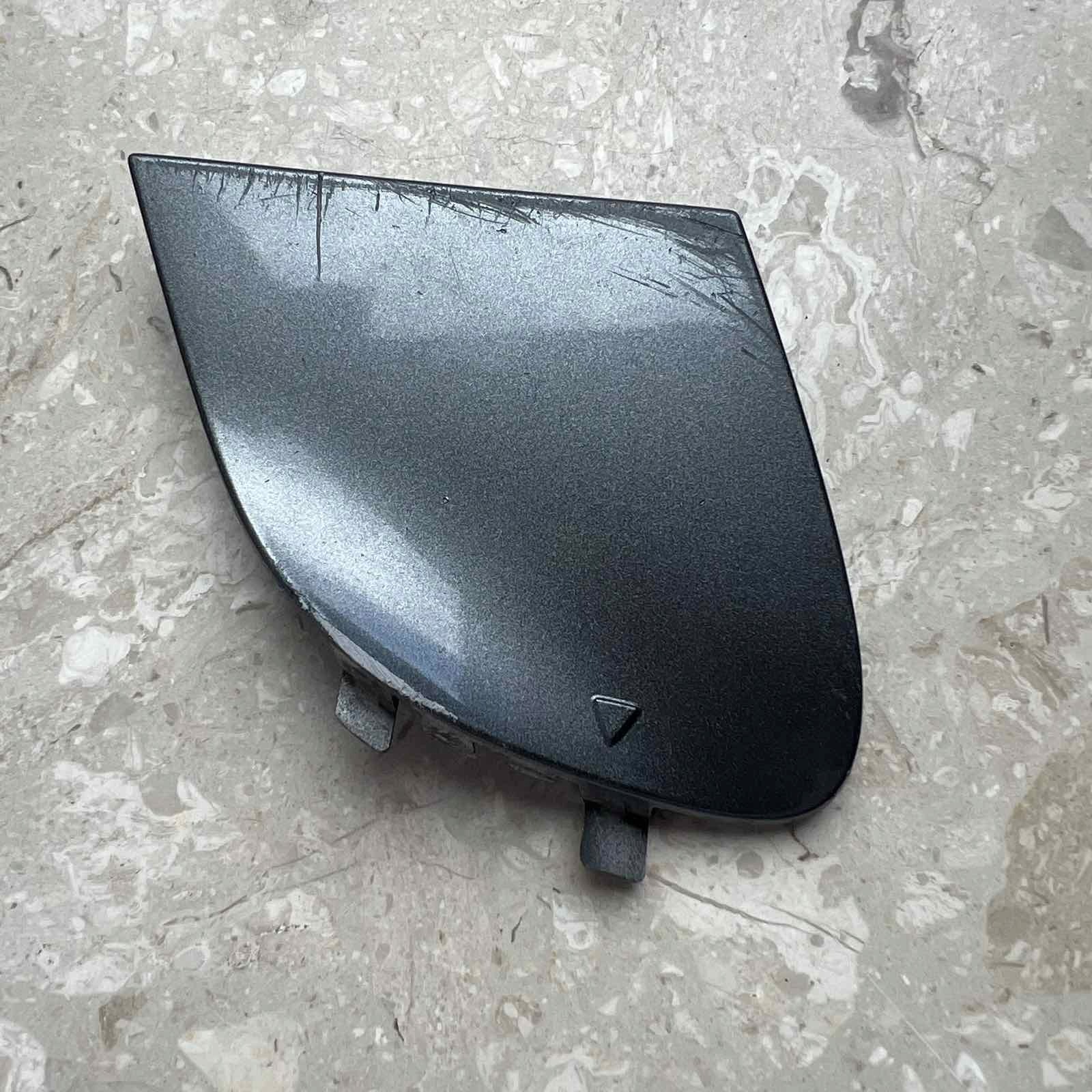 MERCEDES W213 E-KLASA Abschleppöse der Stoßstange vorne A2138850902