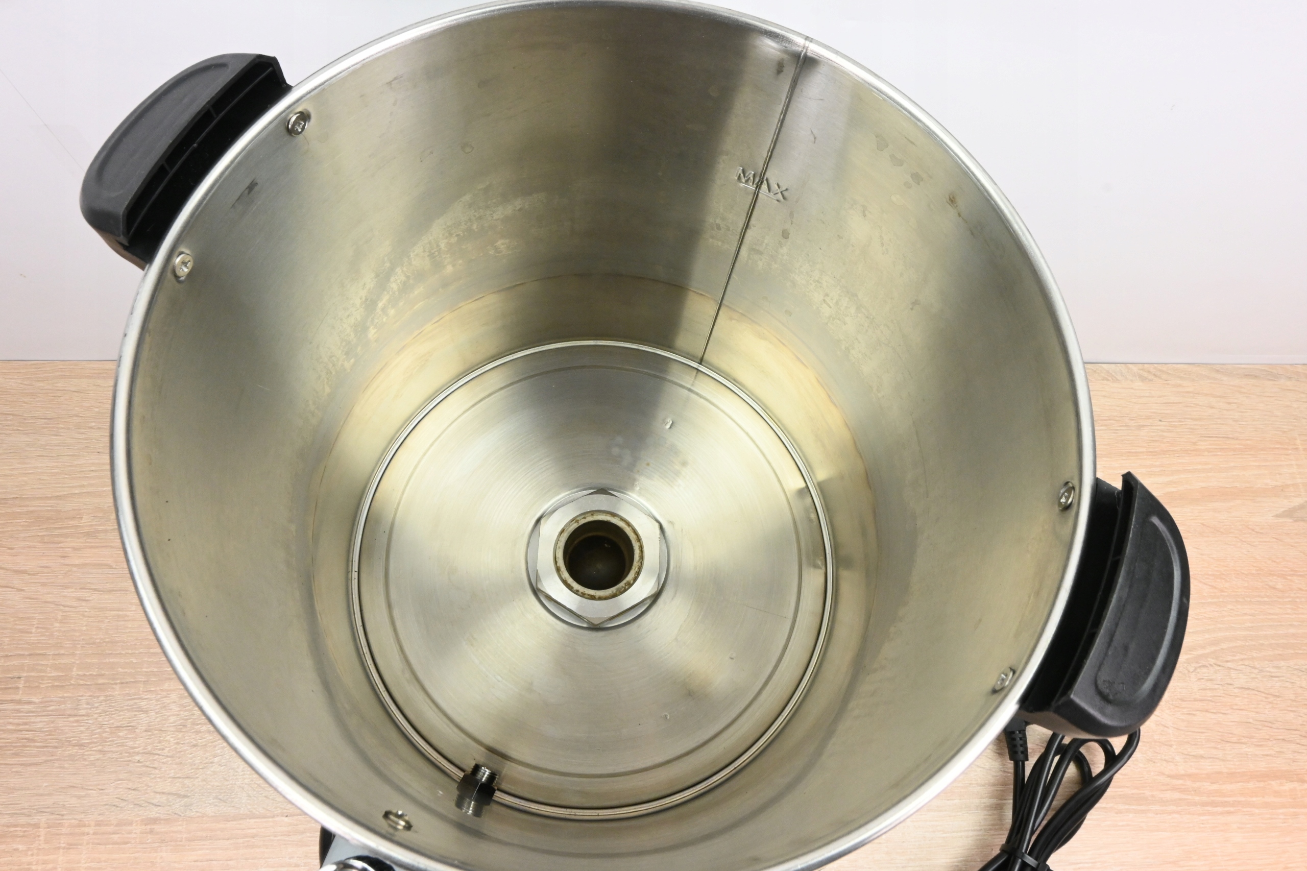 LACOR 69481 PERKOLATOR ZAPARZACZ EKSPRES DO KAWY 10L 1500W Informacje dodatkowe niekapiący kranik wskaźnik poziomu zawartości