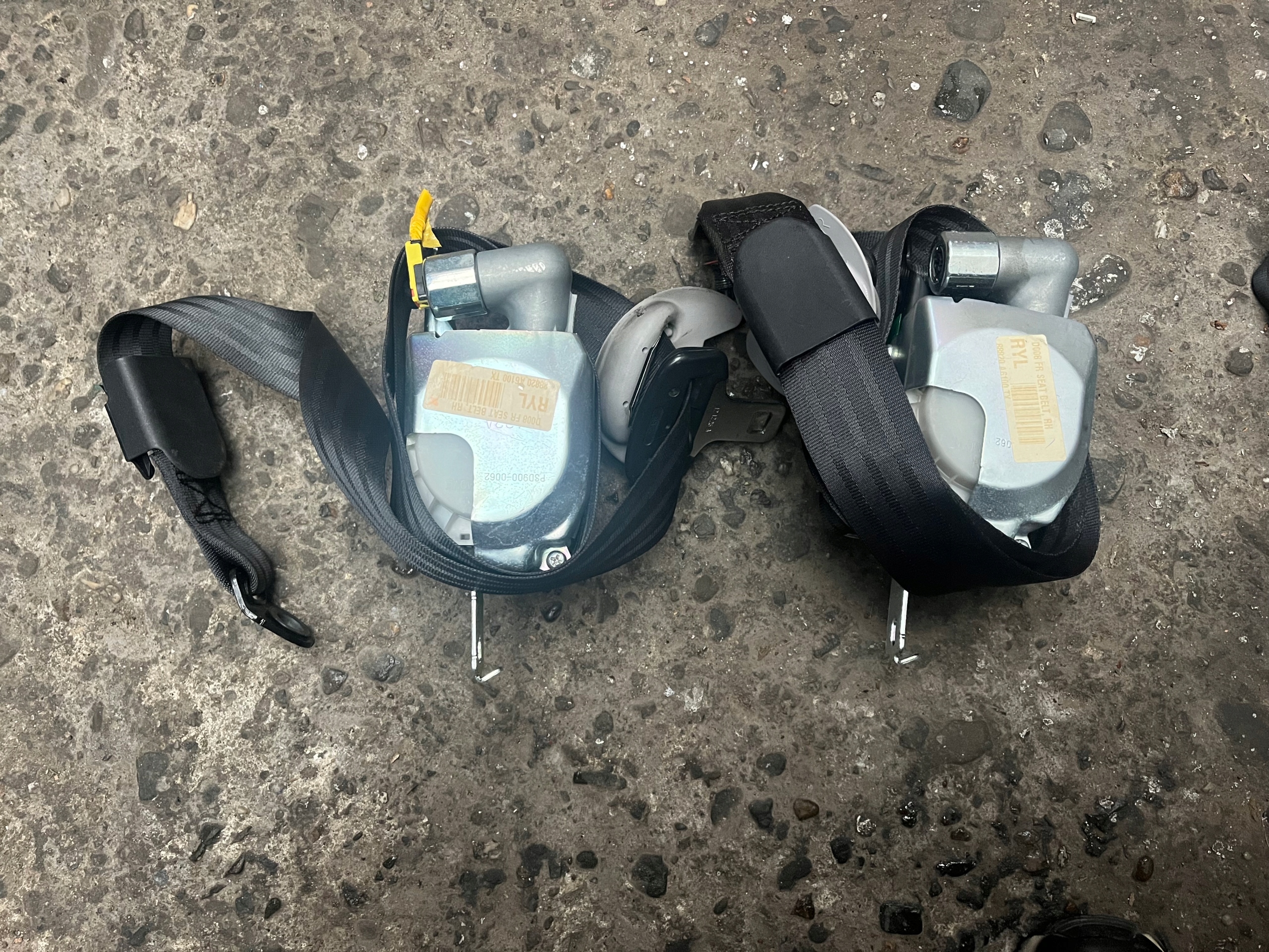 Hyundai i30 II Spanner Gurten rechts vorne