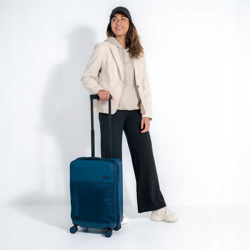 Walizka na bagaż podręczny Ogio Pace Pro Hybrid Carryon Granatowa