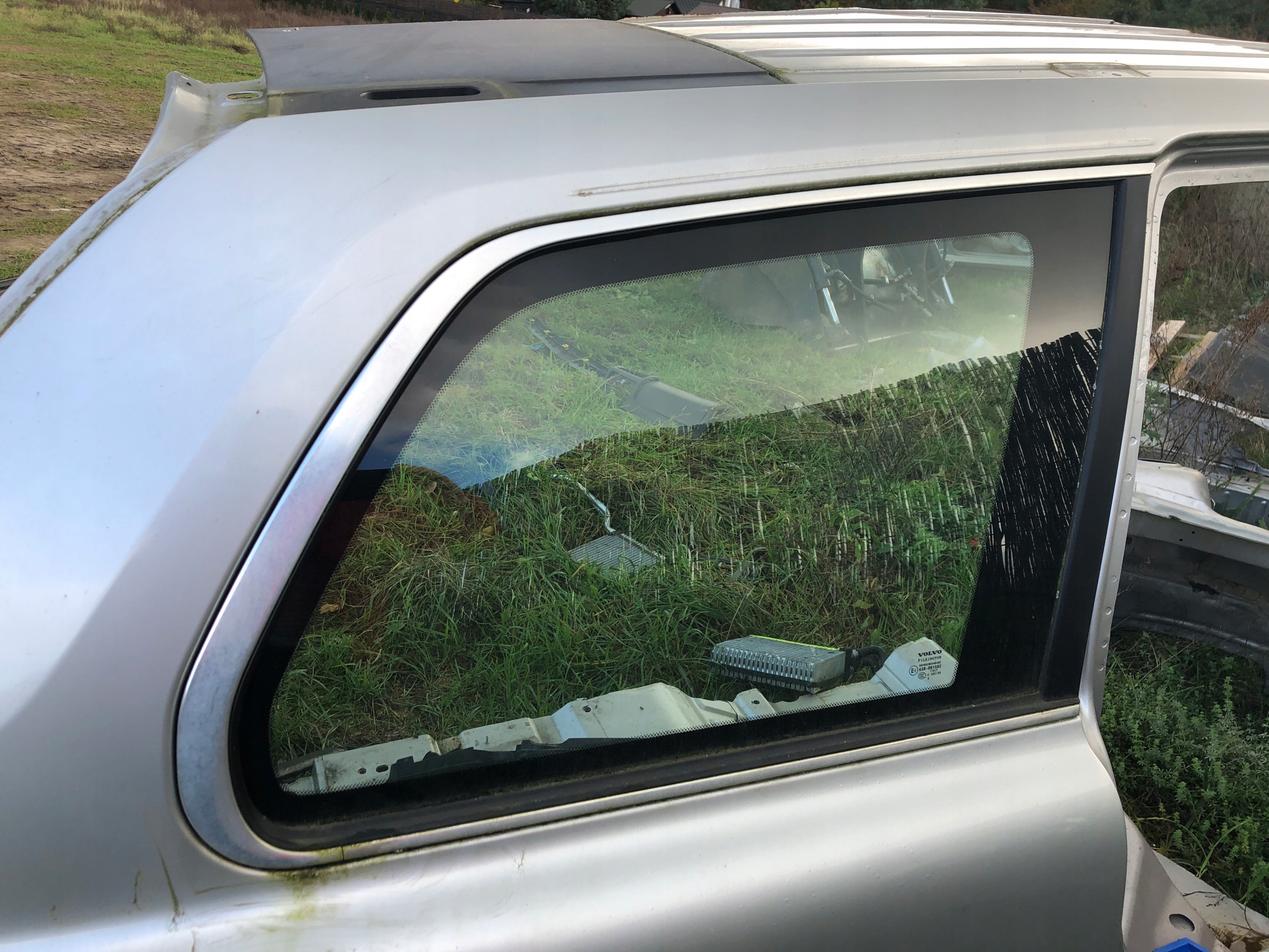 ЗАДНЕЕ ПРАВОЕ СТЕКЛО КУЗОВА VOLVO XC90 2002-2014