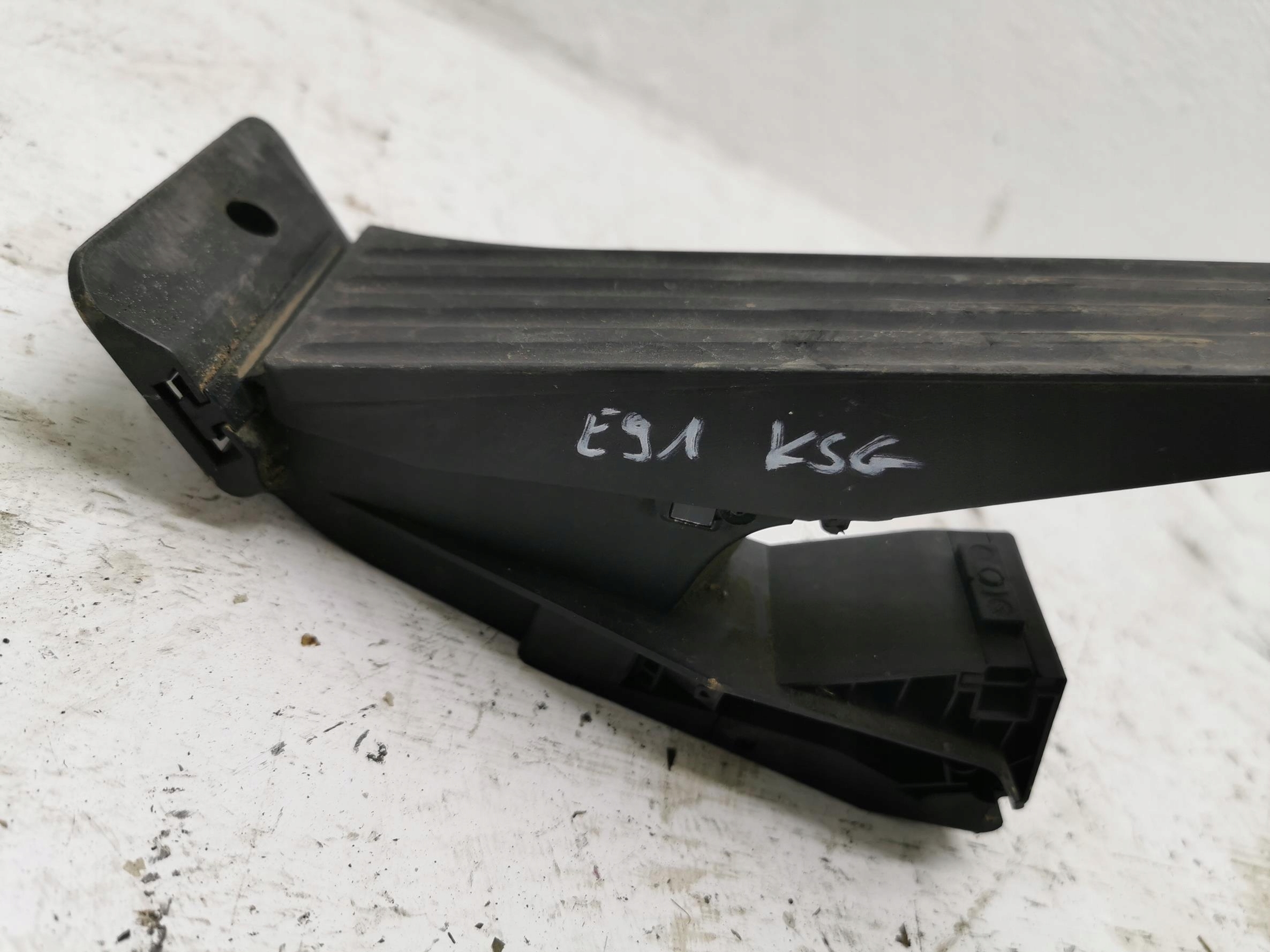 potentiometer Gas BMW SERIA 3 E90 E91 6852644