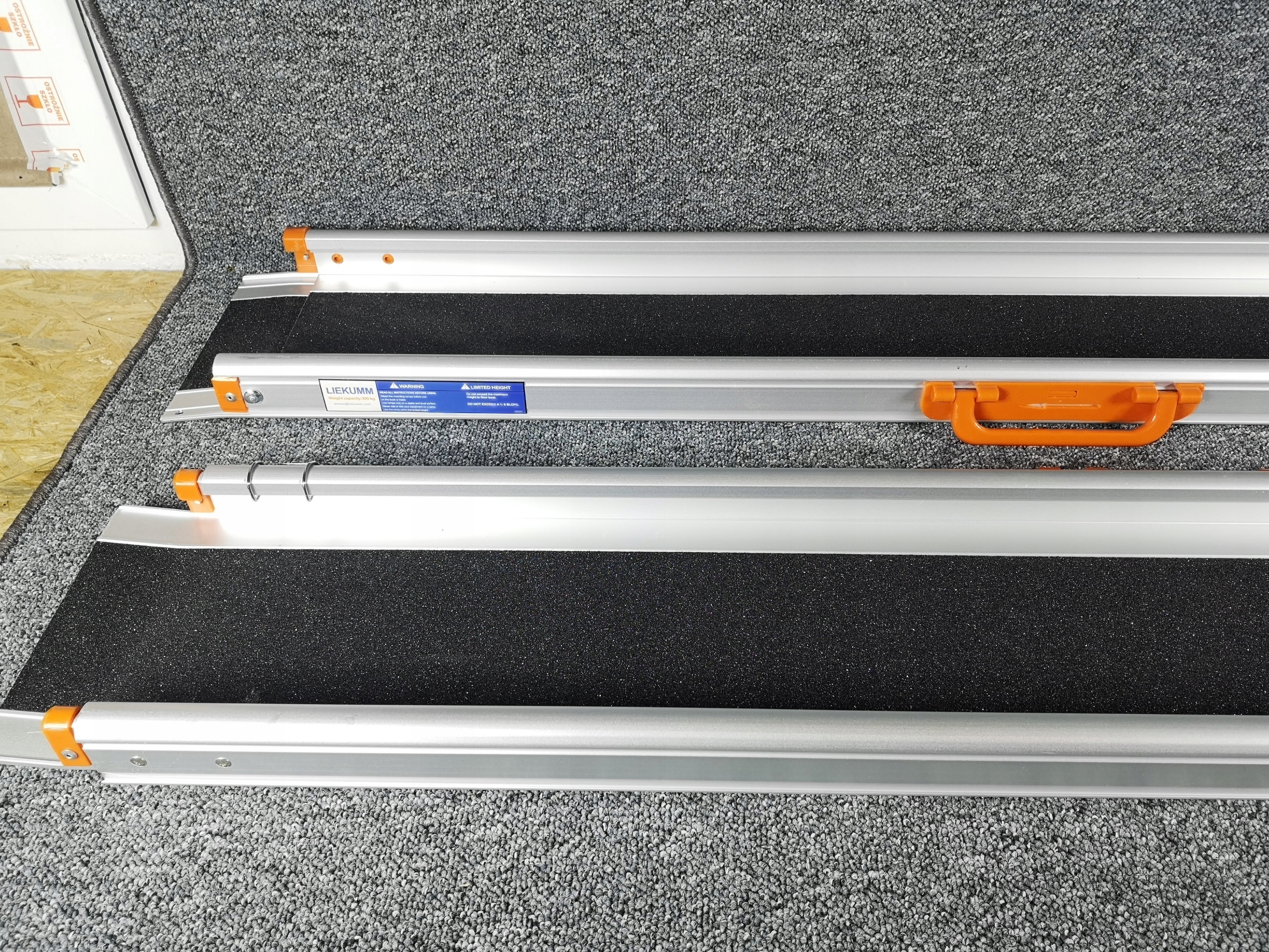 A3e992174f2f843589e9628d3295