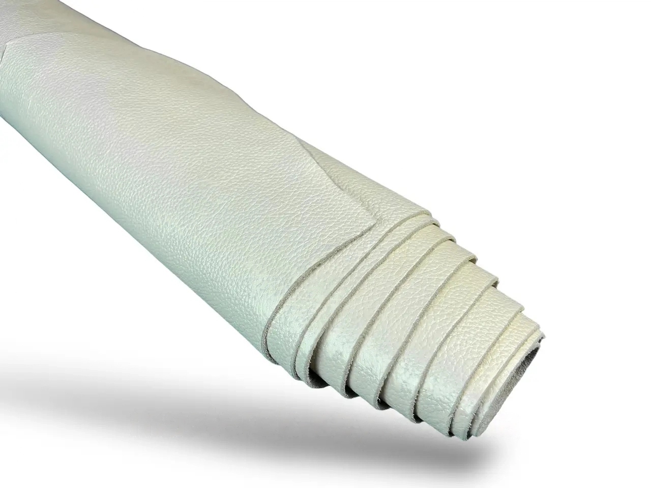 Přírodní hovězí kůže lícová bílá tloušťka 1,5 mm 1m2