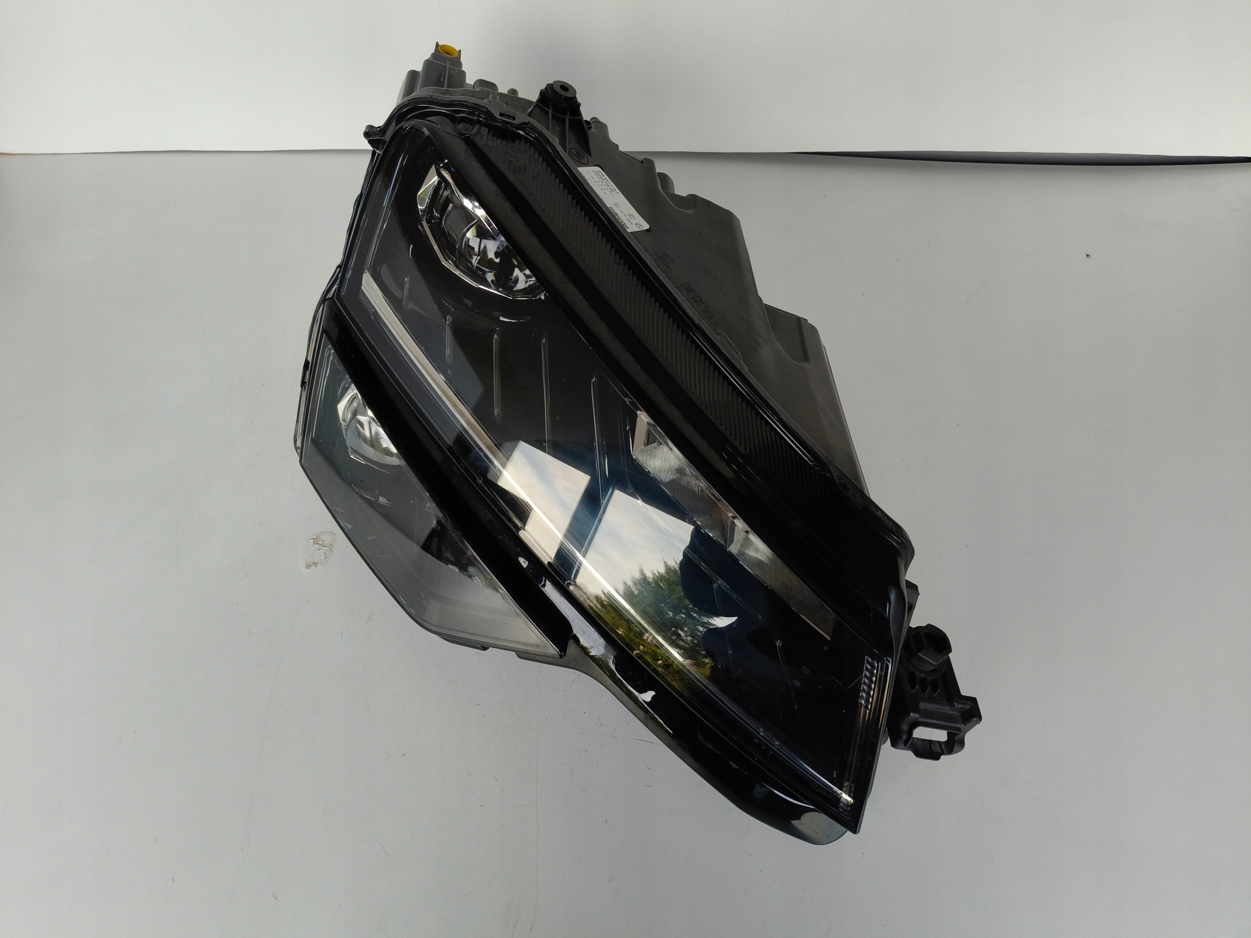 light right REFLEKTOR SKODA KAROQ 57A 17- FULL LED