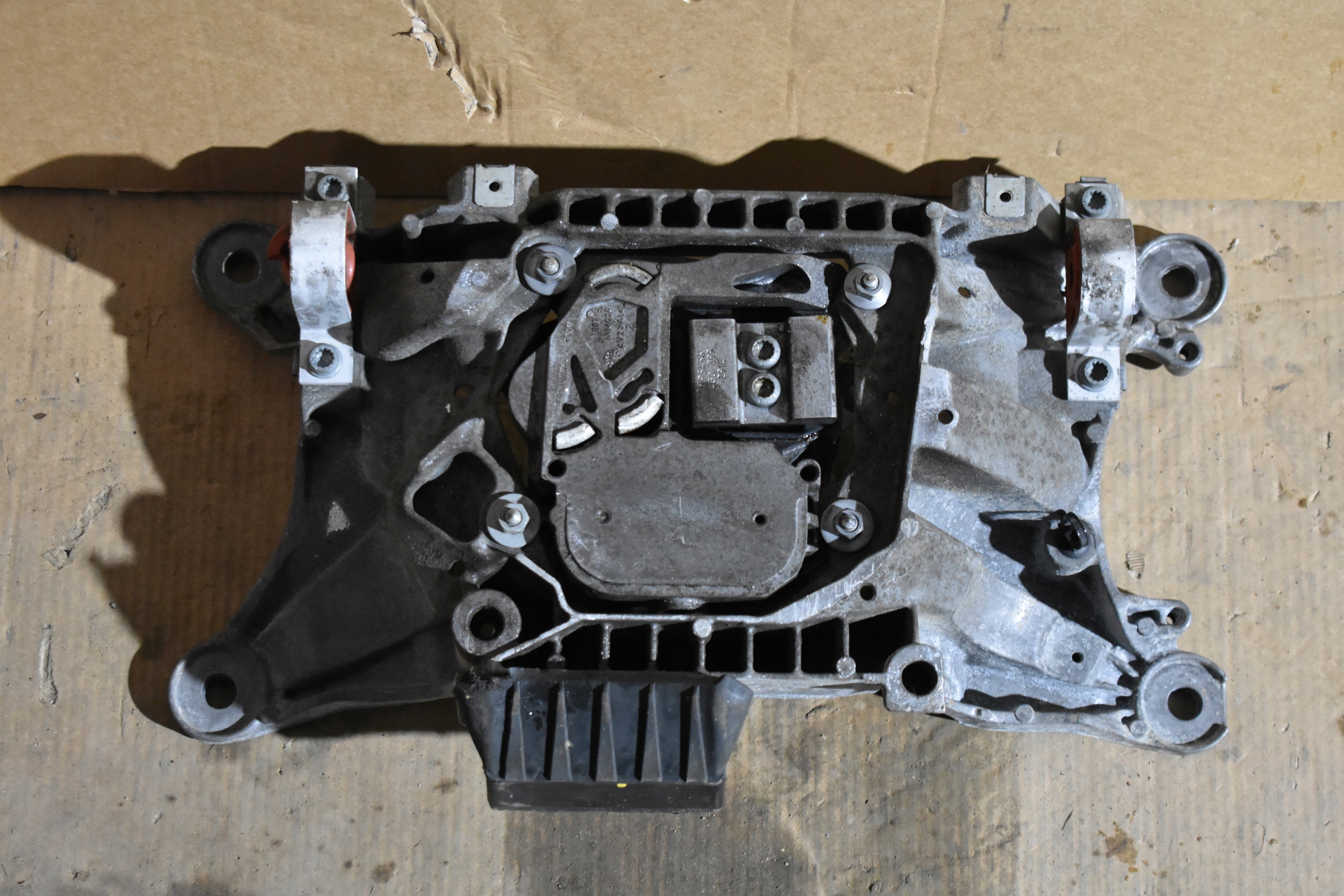 IDEALNA AIRBAG GETRIEBEHALTER GETRIEBE PORSCHE CAYENNE 9Y 1