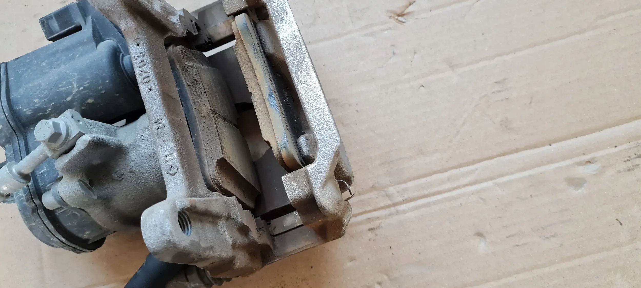 Q5 80A caliper brake right rear part 80A615406A