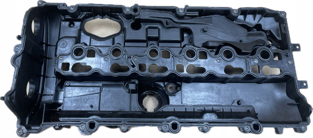 BMW F30 F20 3.0 B58 Abdeckung der Ventile 7645173