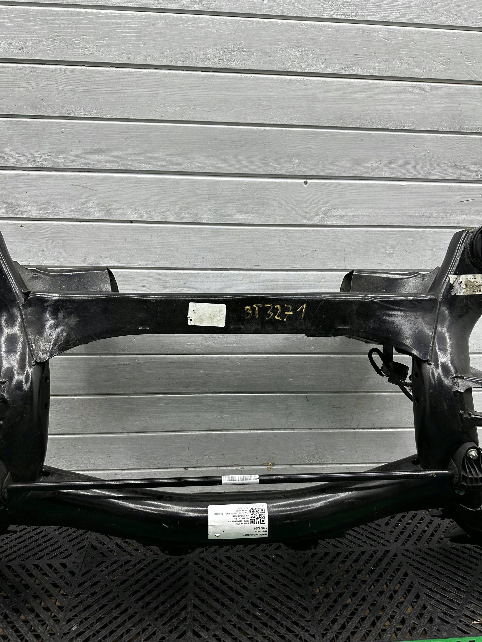 axle beam rear. BMW 3 G20 G21 6877393