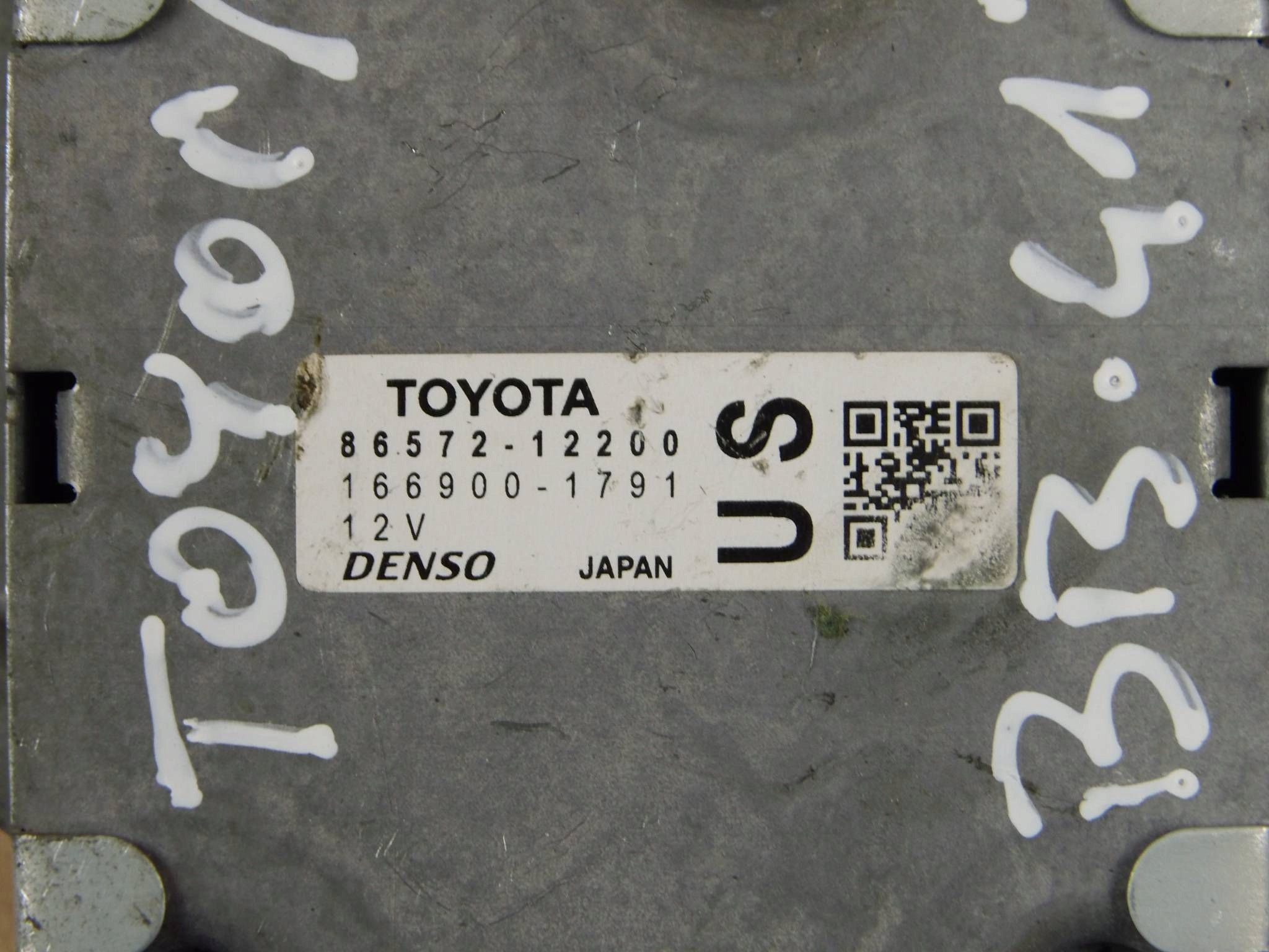 Toyota Corolla XII E21 Suzuki Swace module computer control unit 86572-12200