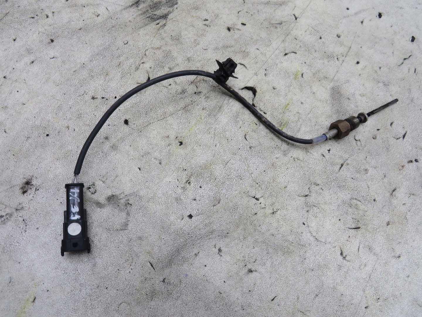 CZUJNIK TEMPERATURY SPALIN HYUNDAI IX35 1 7 CRDI