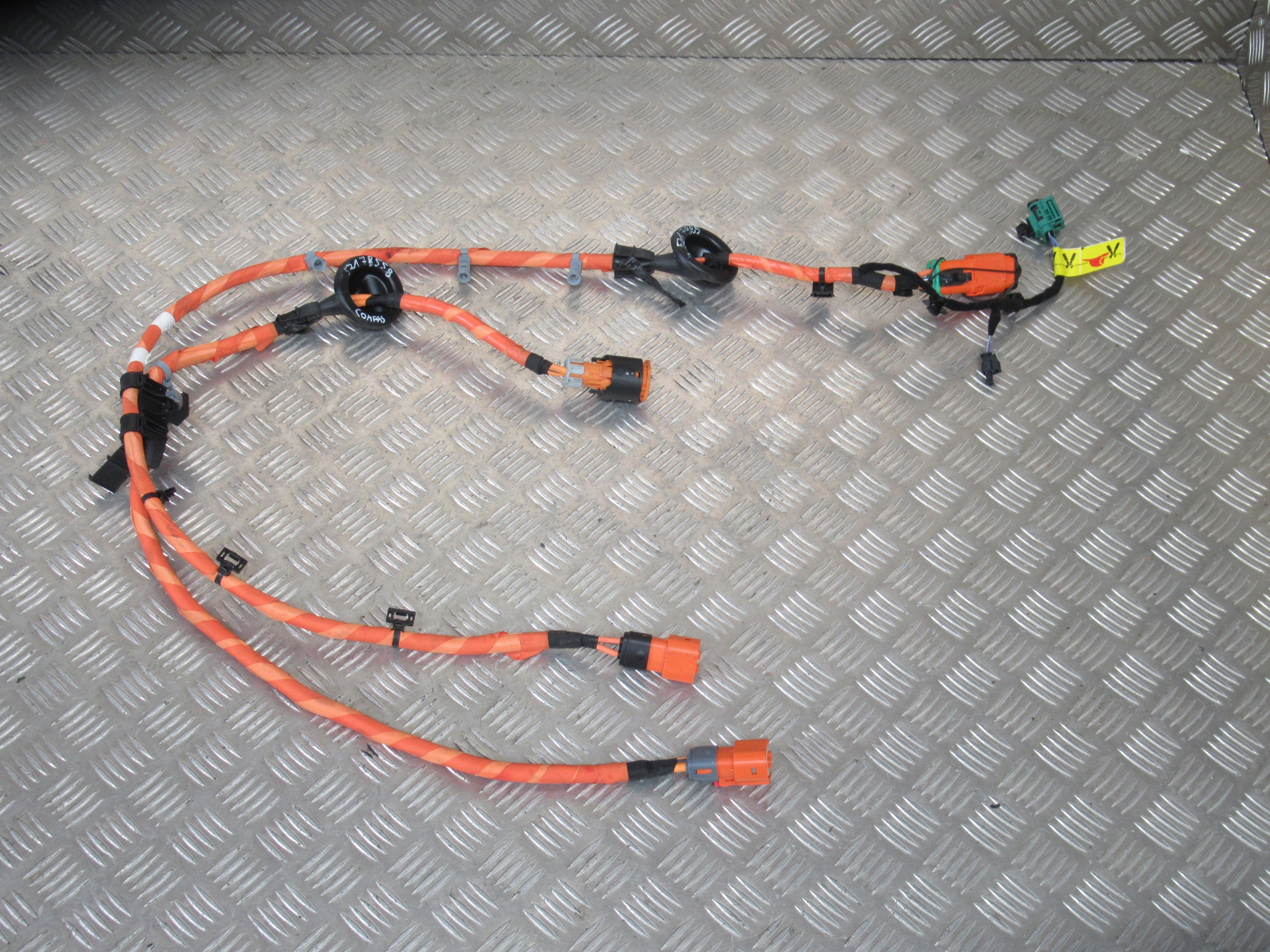 005217885 - JEEP COMPASS II ГИБРИДНЫЙ ЗАРЯДНЫЙ КАБЕЛЬ 5217885