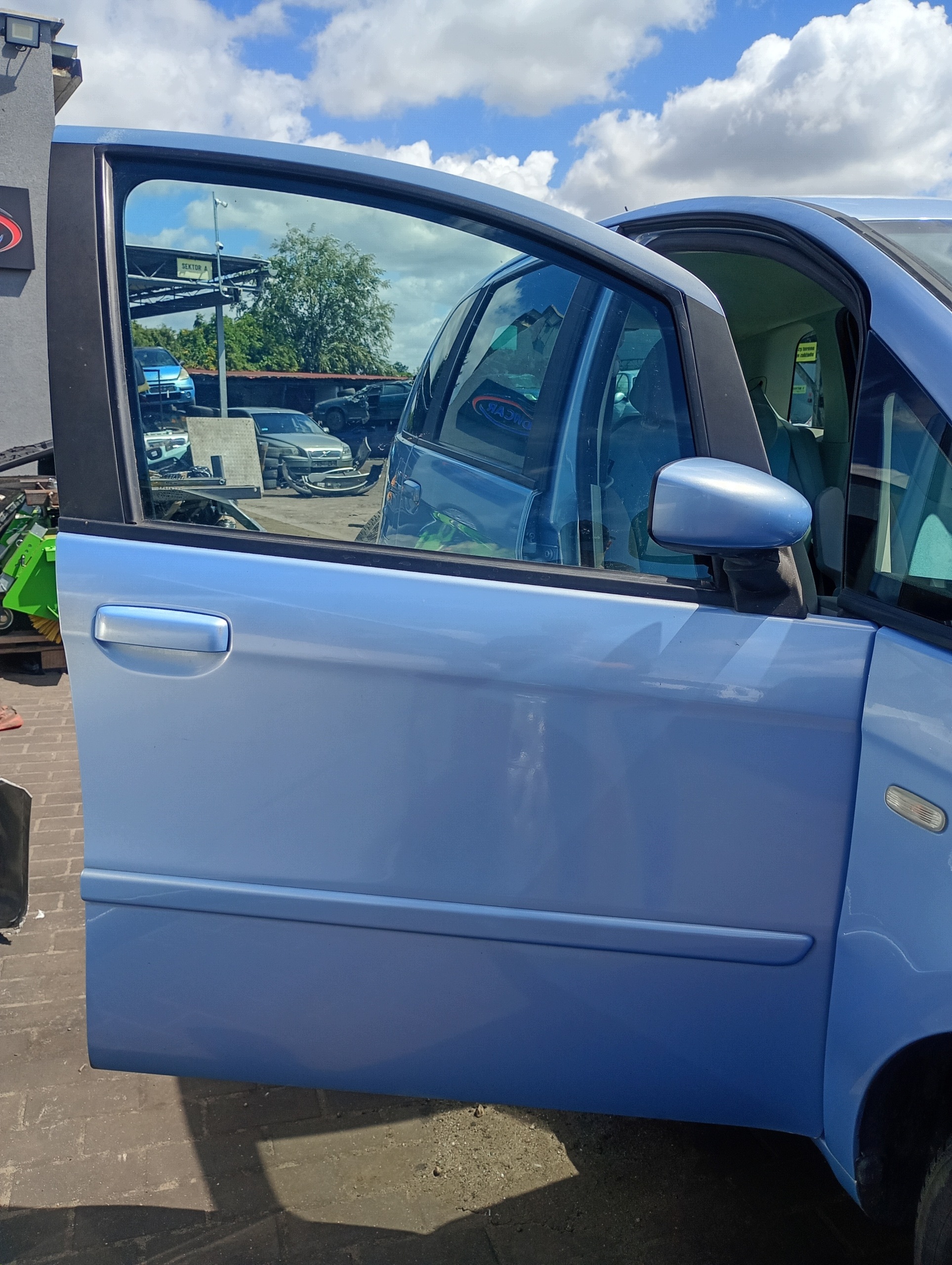 door right front front Fiat Idea 03-12 kod lakieru 792