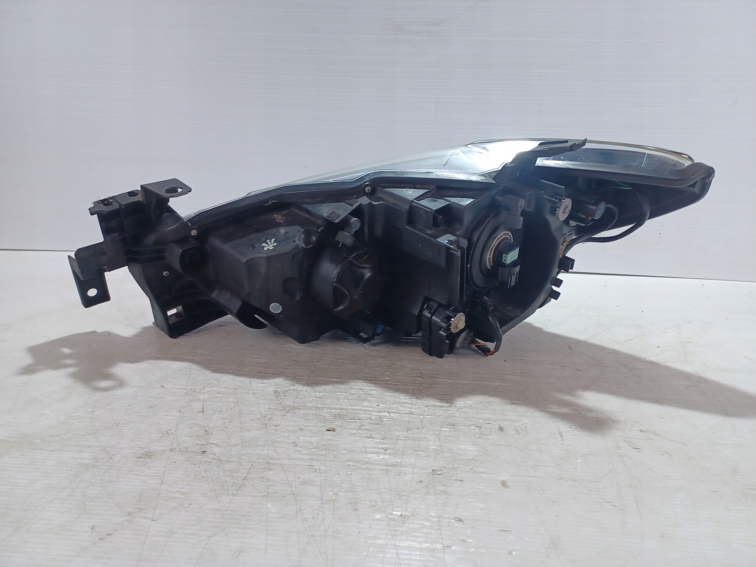 фара правая передняя mazda 6 III GJ линза GHR451030 англия