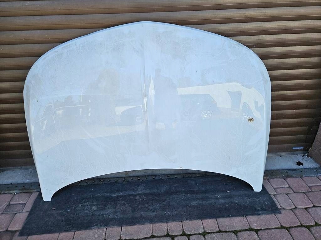 Capot - posiada zagiecia Opel Mokka B