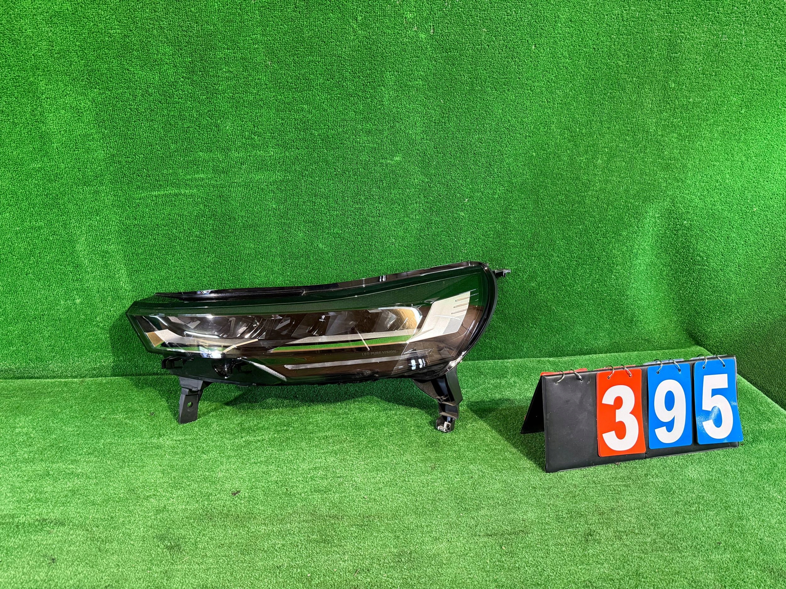 REFLEKTOR left RENAULT CAPTUR II LIFT FULL LED NR.R395