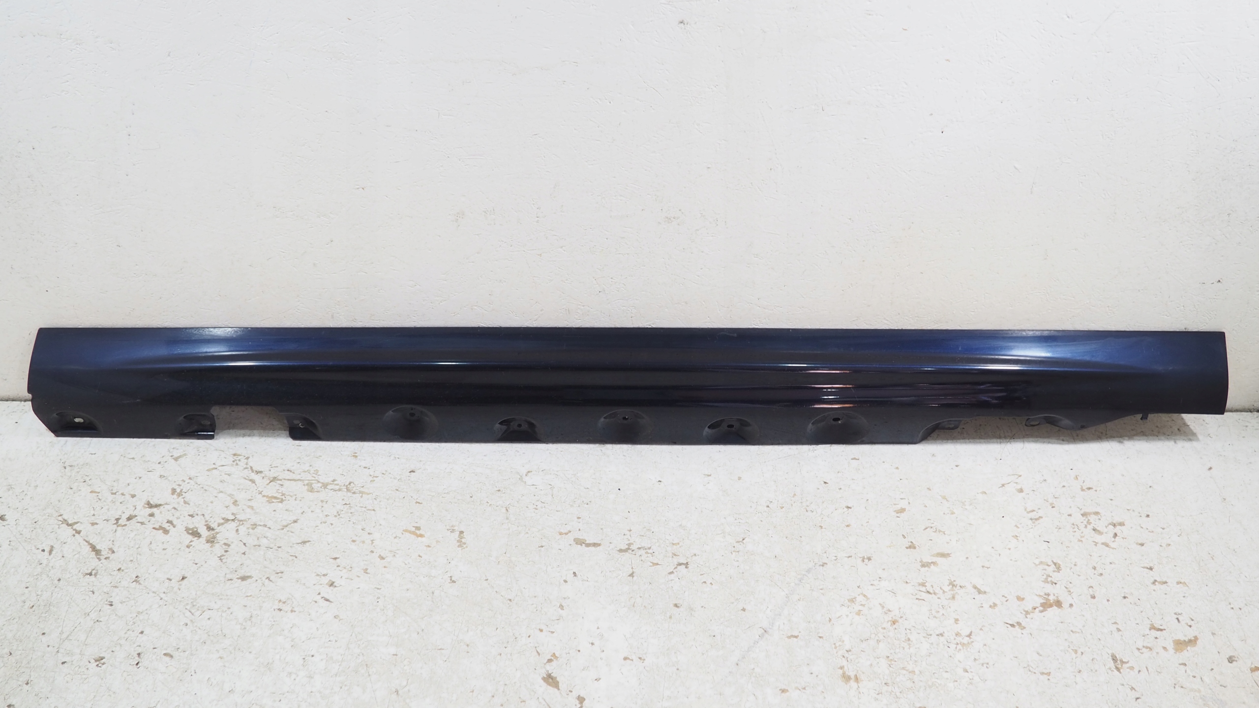 BMW 3 E46 moulding threshold left 8226117