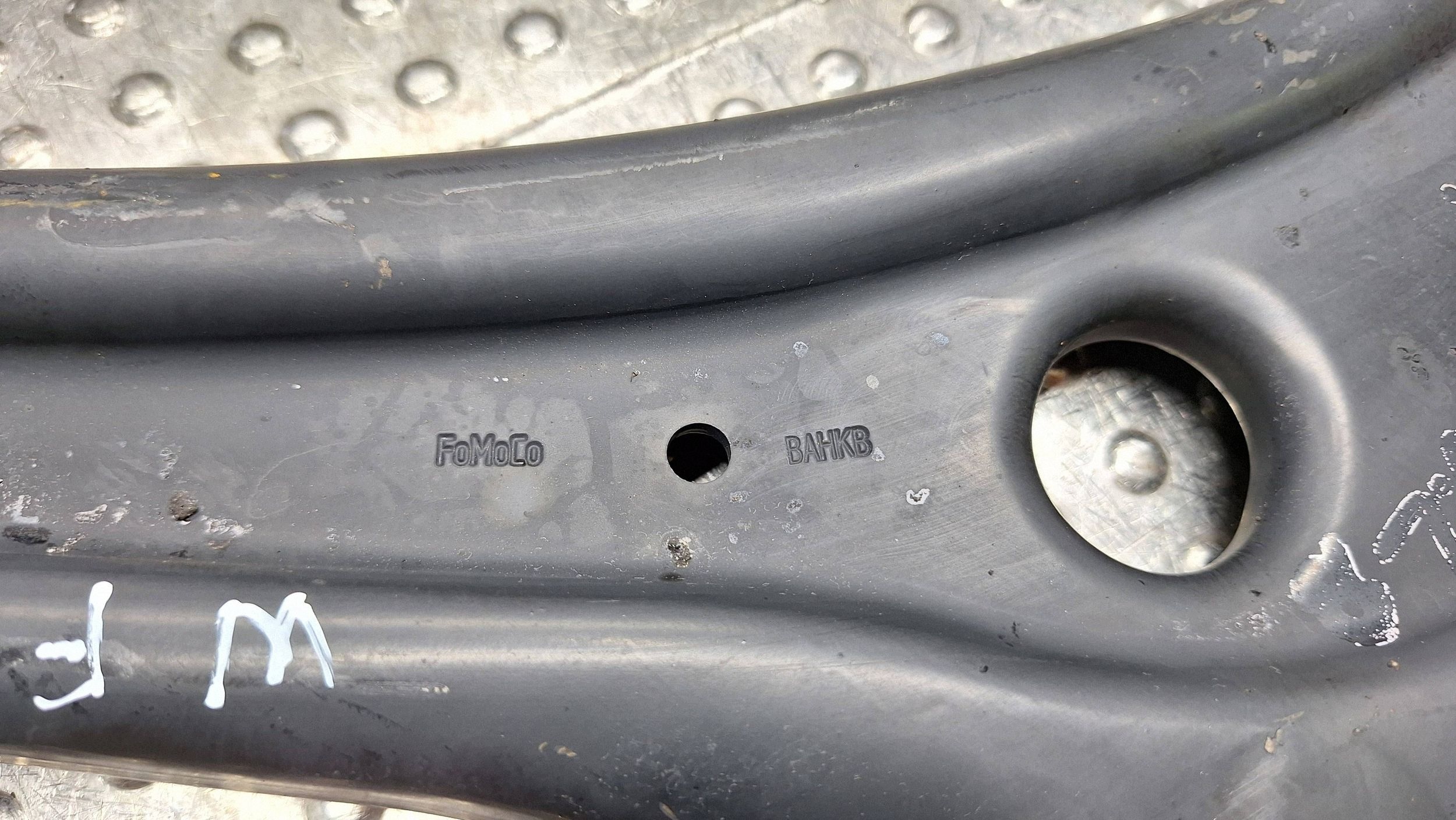 arm left front H1BC-3051L FORD FIESTA MK8