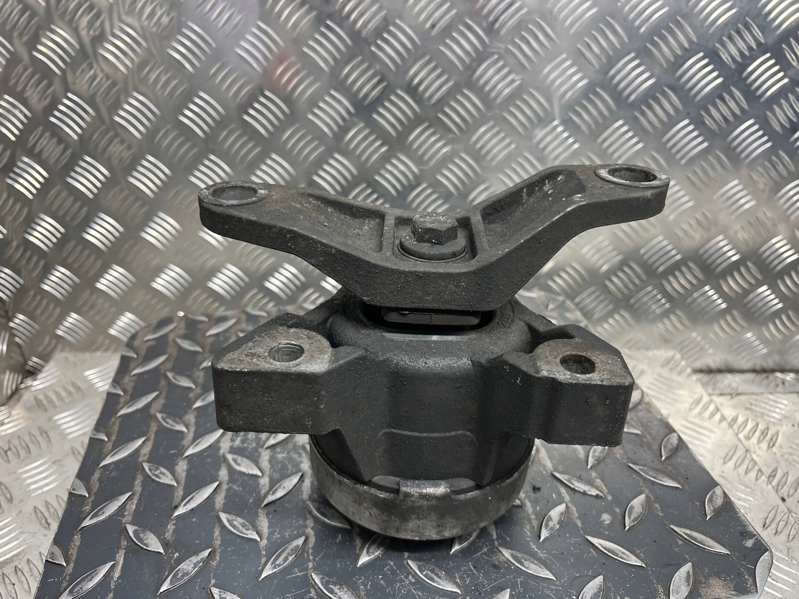 engine mount FORD MONDEO MK 4 6G91-6F012-DD