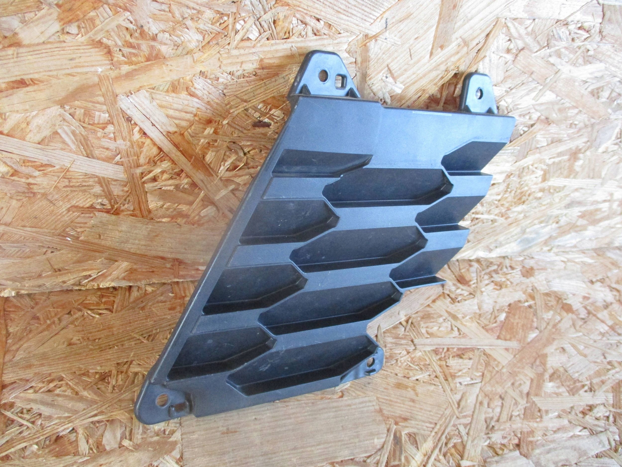 grid grille right MITSUBISHI ECLIPSE CROSS PHEV LIFT