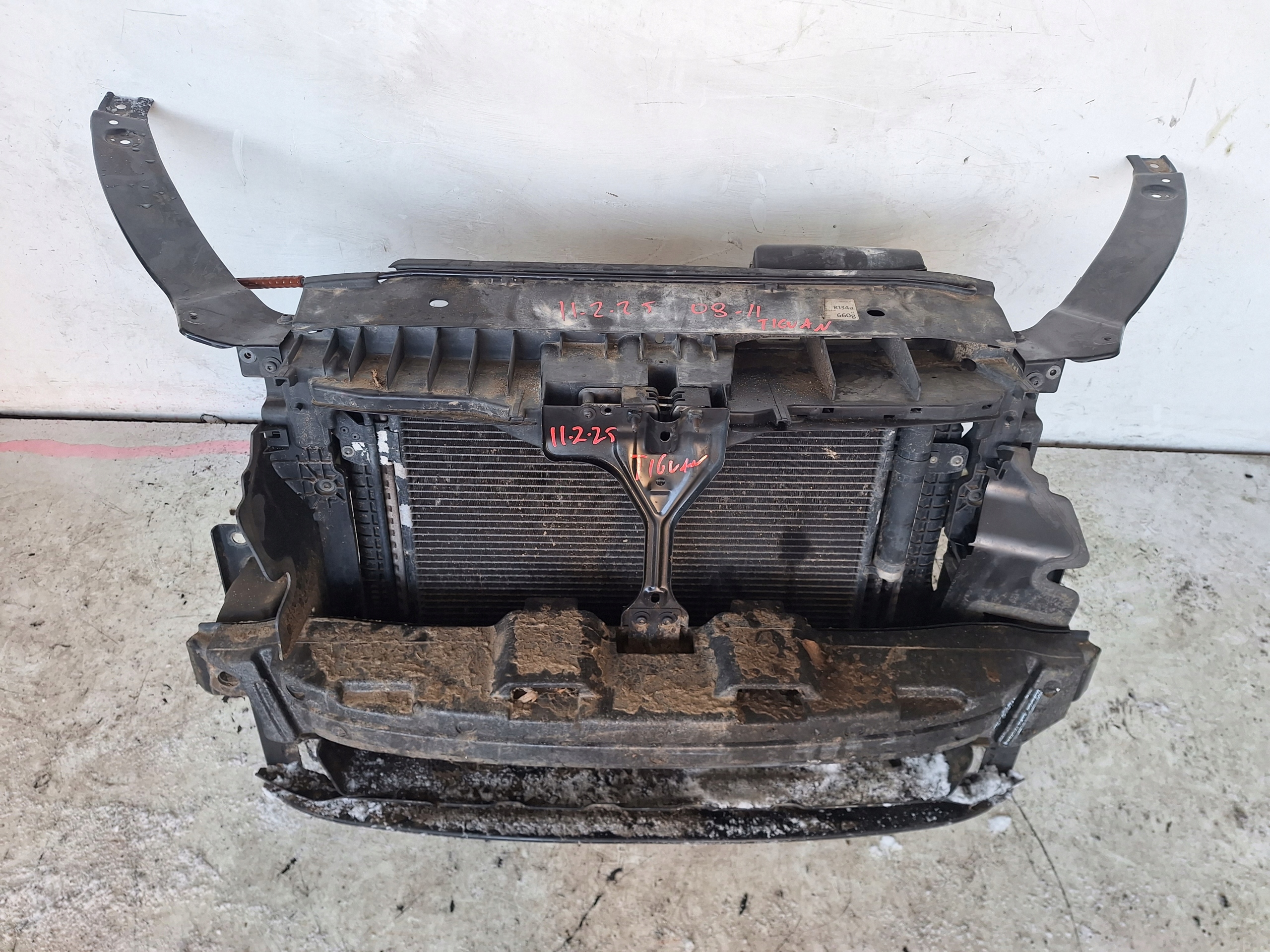 VOLKSWAGEN TIGUAN 5N0 08-11 support panel for radiators TDI PD