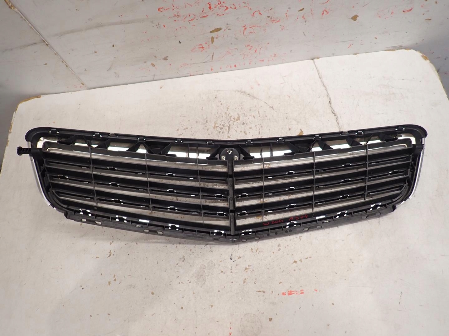 Grill MERCEDES C-KLASA W204 2007-2011 A2048801483