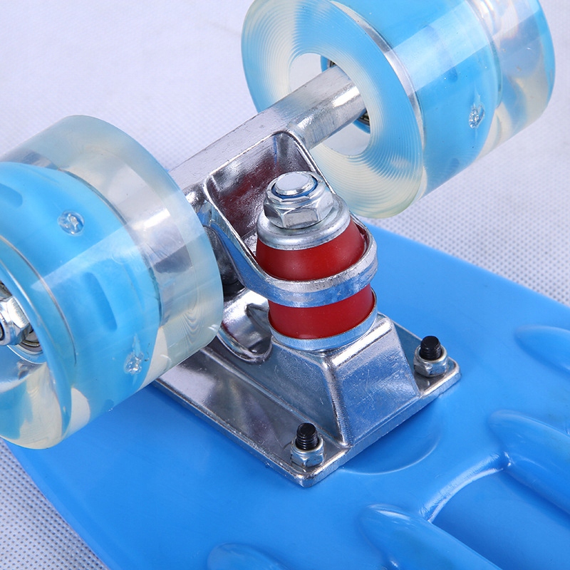 DESKOROLKA FISZKA ŚWIECĄCE KOŁA LED Długość decku 56 cm