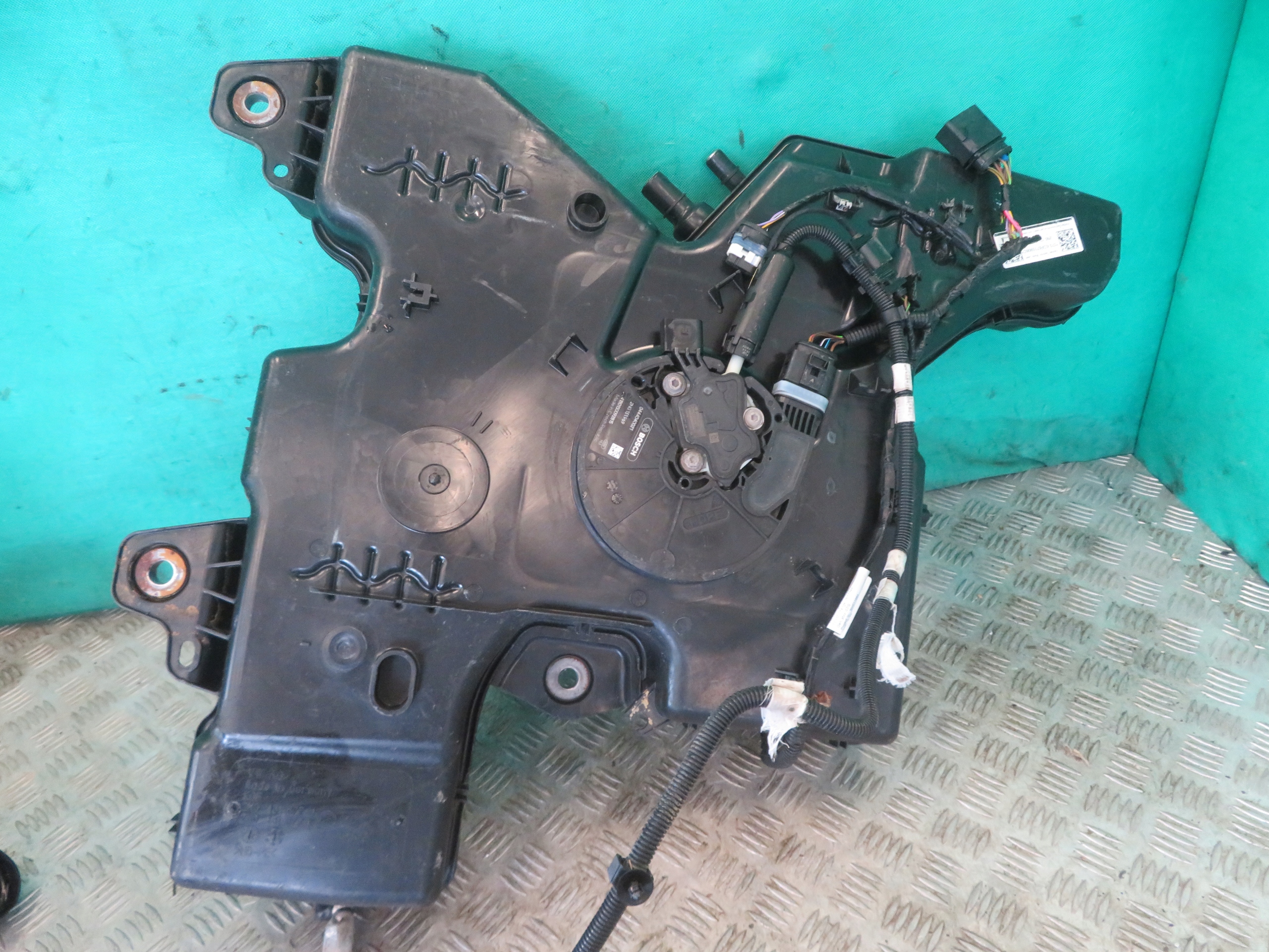 serbatoio LIQUIDO ADBLUE VW CRAFTER MAN TGE 18R 2NO131877