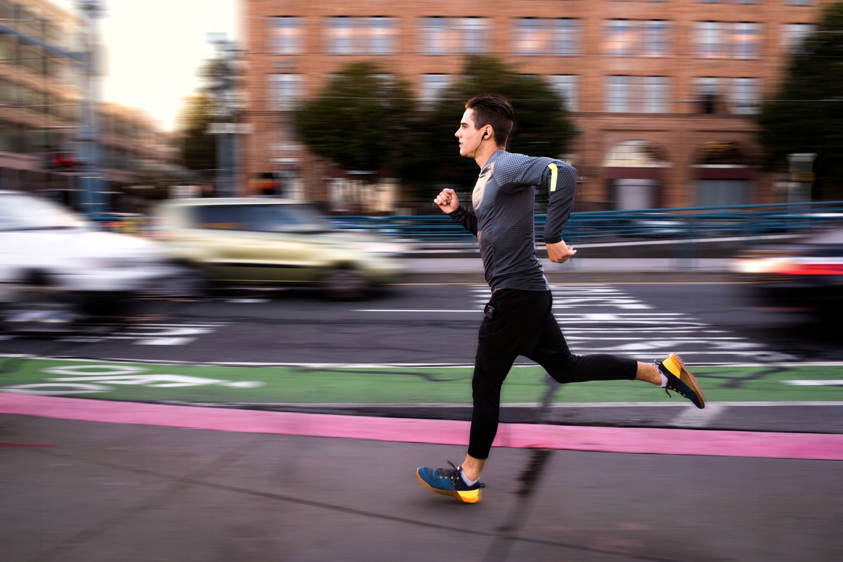 SanDisk lekki MP3 Clip Sport Go niebieski 32 GB Szerokość produktu 3.6 cm