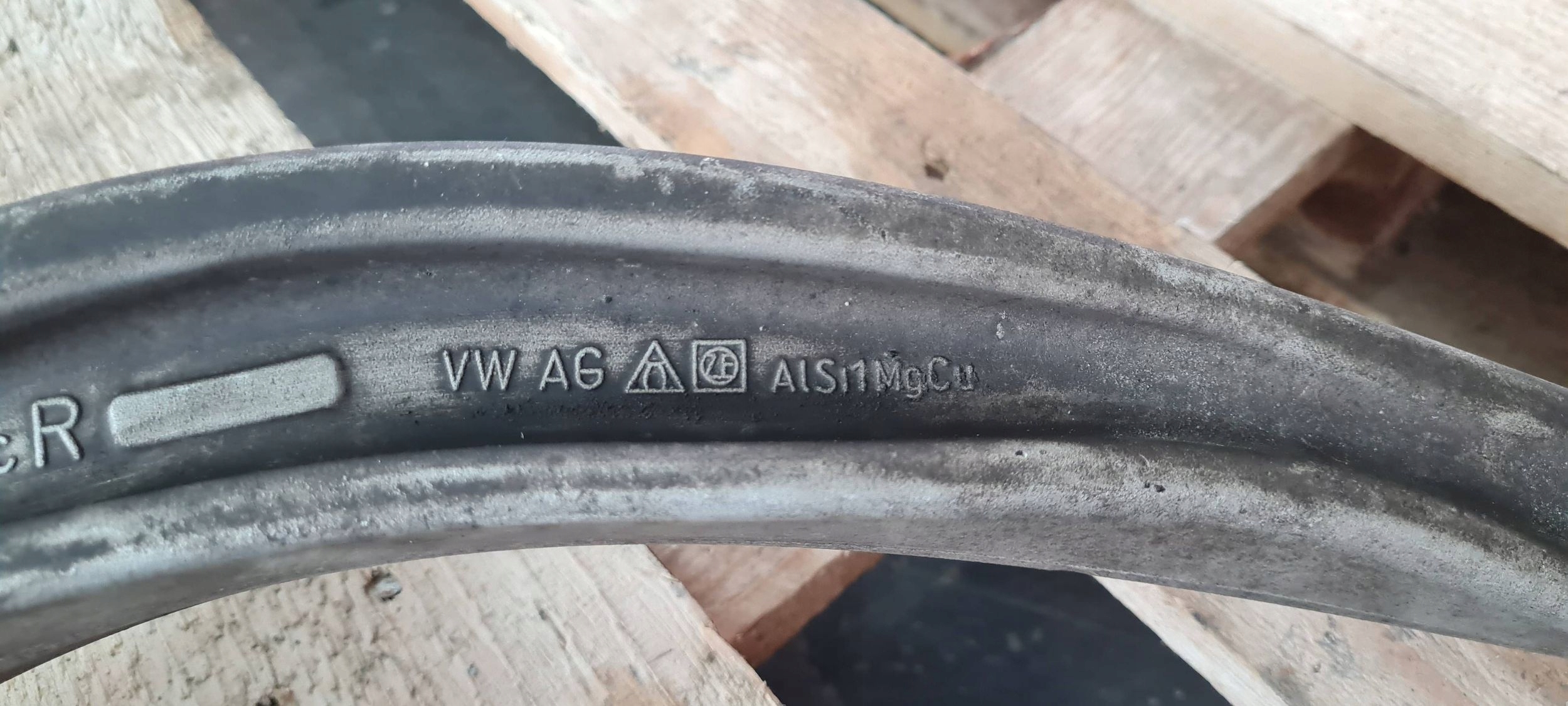 SQ8 4M RSQ8 Q8 arm right front front 4M0407696C SQ7 4M Q7