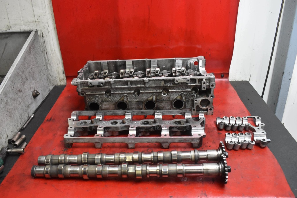 TESTATA Motore KIA SORENTO 1 e 2.5 CRDI 140 KM 4X4 02-06