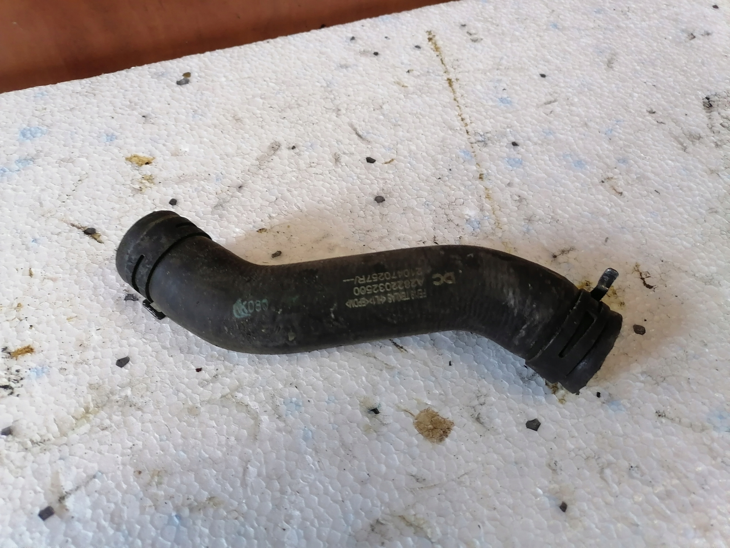 QASHQAI J11 crijevo vode 210470257R A2822032500
