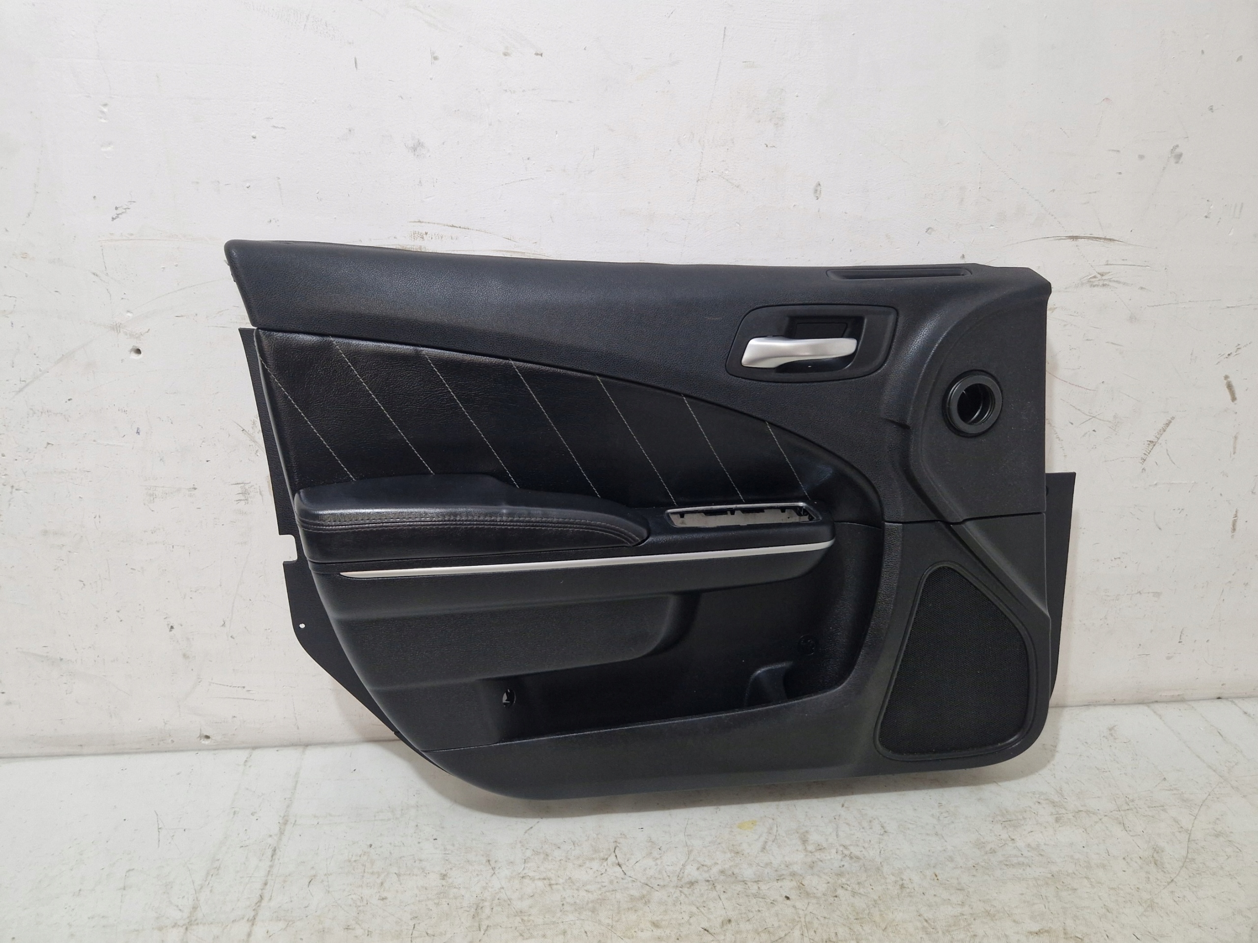 DODGE CHARGER 2019- side door left front leather 5PF051X9AI