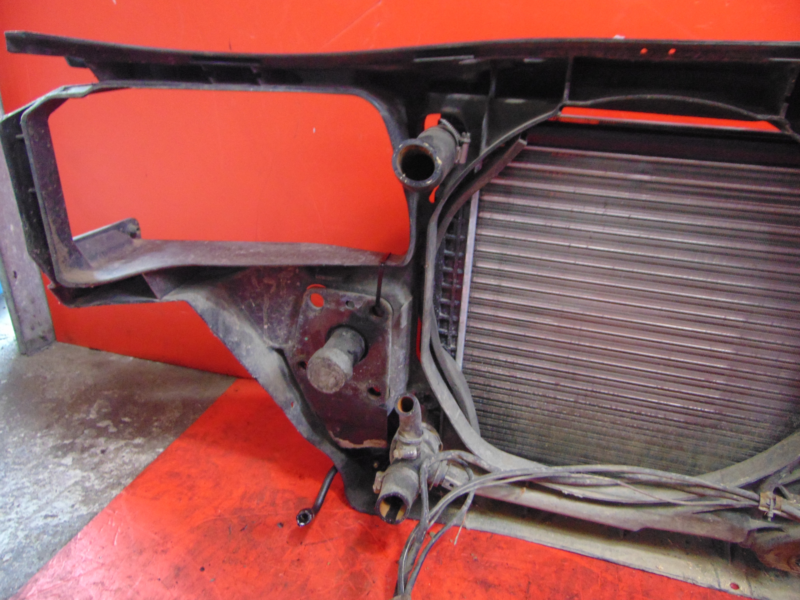 AUDI A4 B5 1.6 petrol support panel for radiators radiator fan KPL