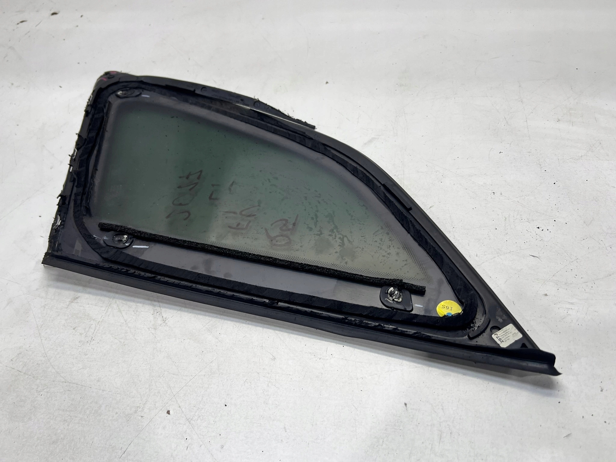 window bodywork left rear part AUDI Q5 FY 2017R 80A845297J