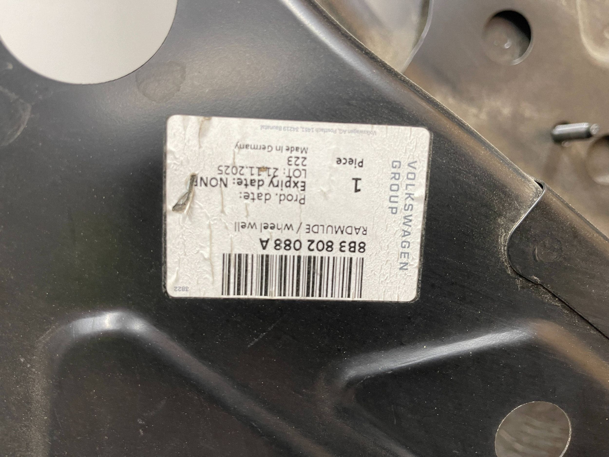 floor boot sump sump rear part AUDI A5 24- 8B3802088A