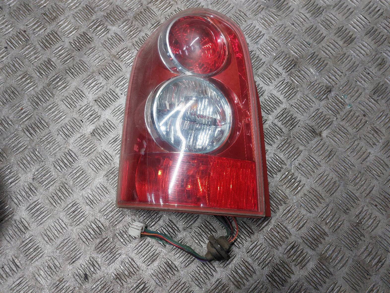light left rear part MAZDA MPV II LIFT P3775L