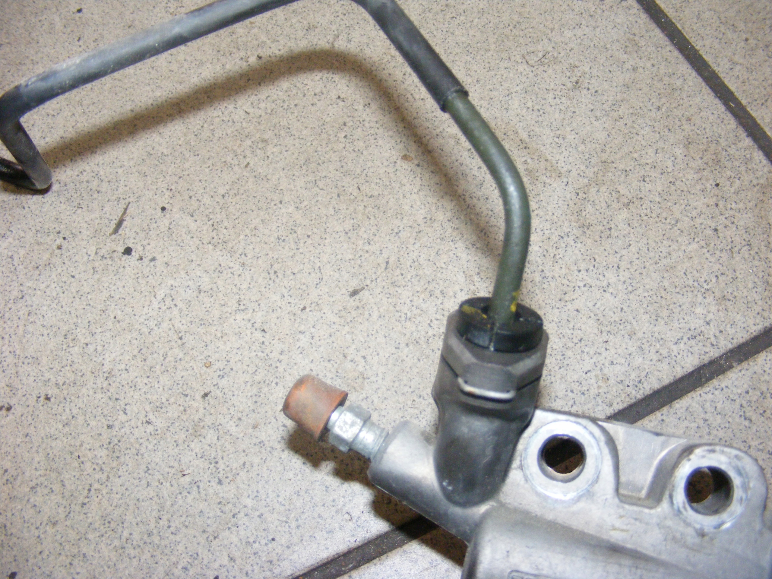 MAZDA 5 ТРУБОПРОВОД СОЕДИНИТЕЛЬ 2.0 CITD