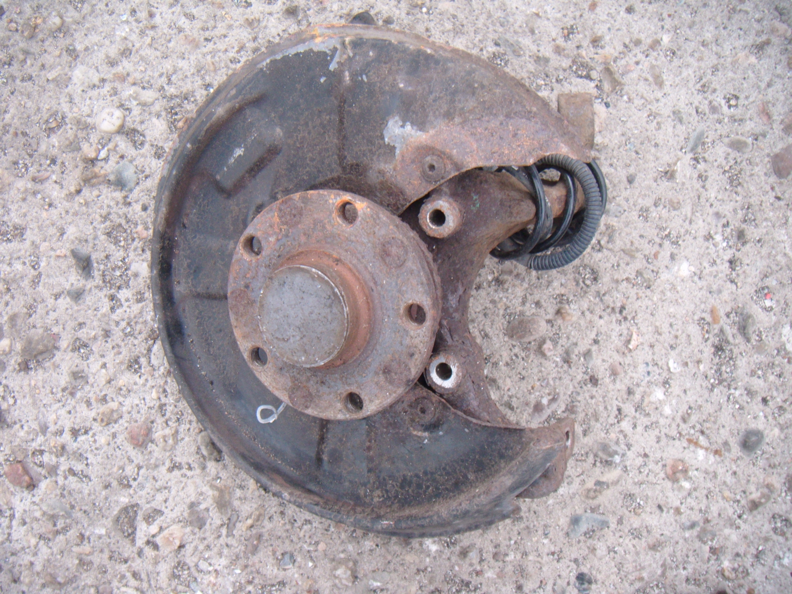 AUDI A4 B6 00-06 ZWROTNICA PIASTA PRAWY TYŁ