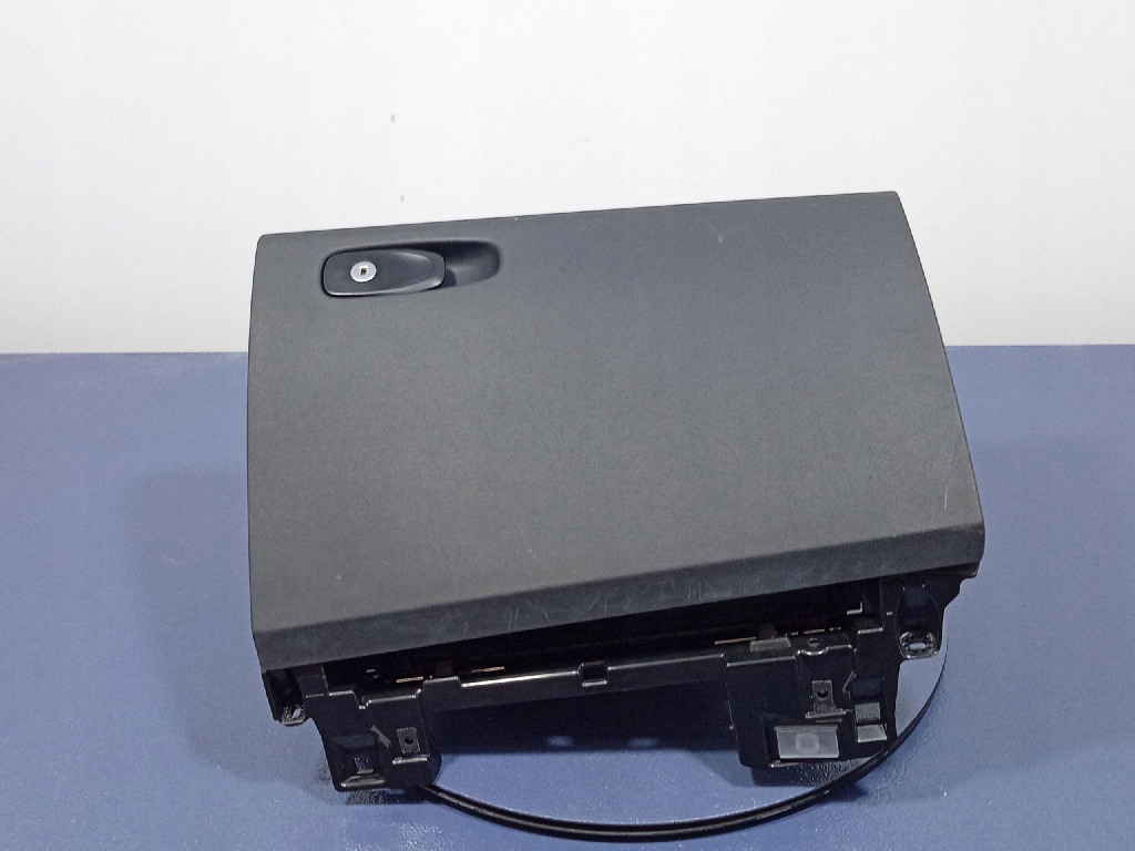 volvo V90 II бардачок пассажира европа 31417445