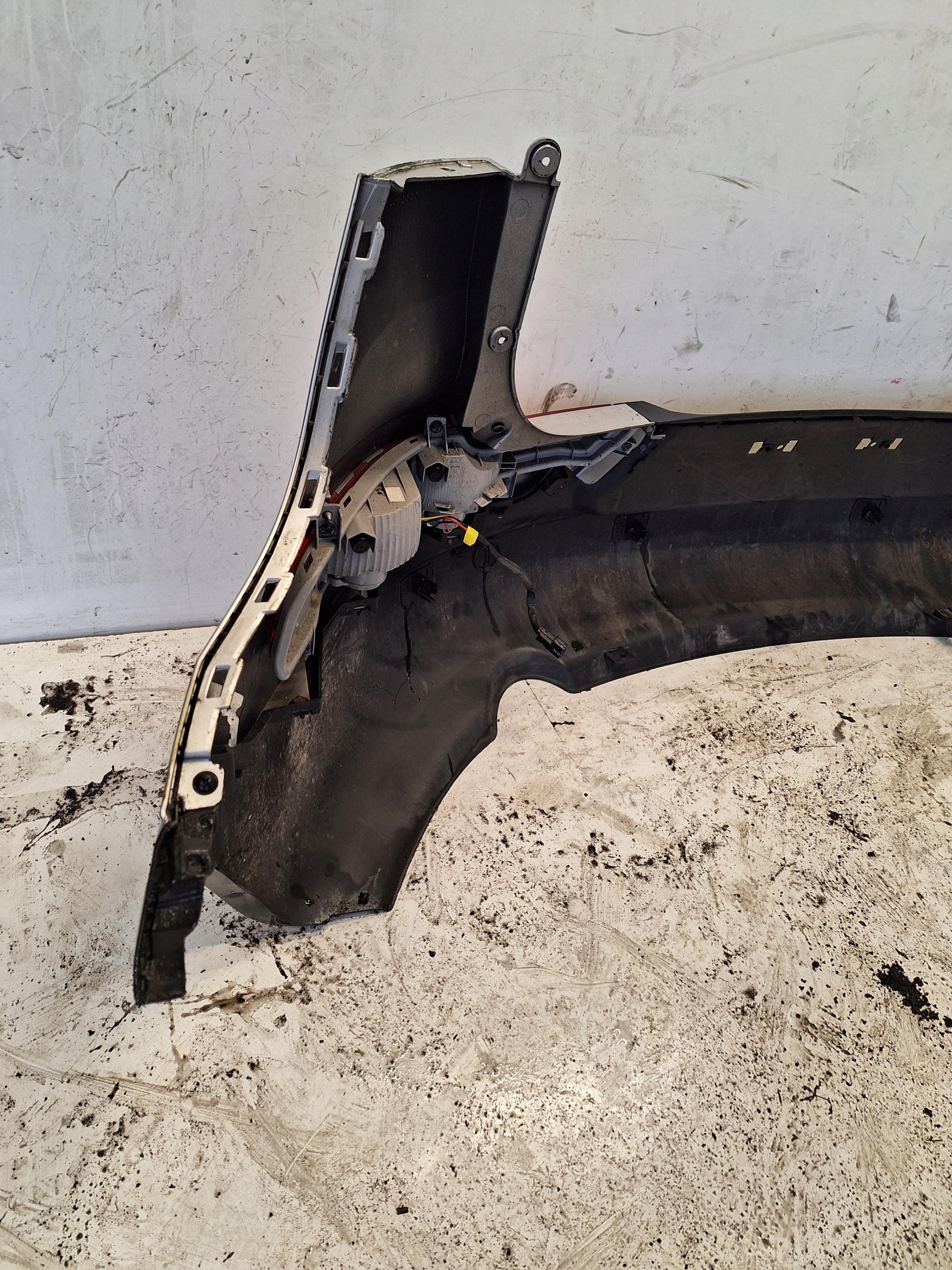 KIA SPORTAGE III 10-14 bumper + PDC