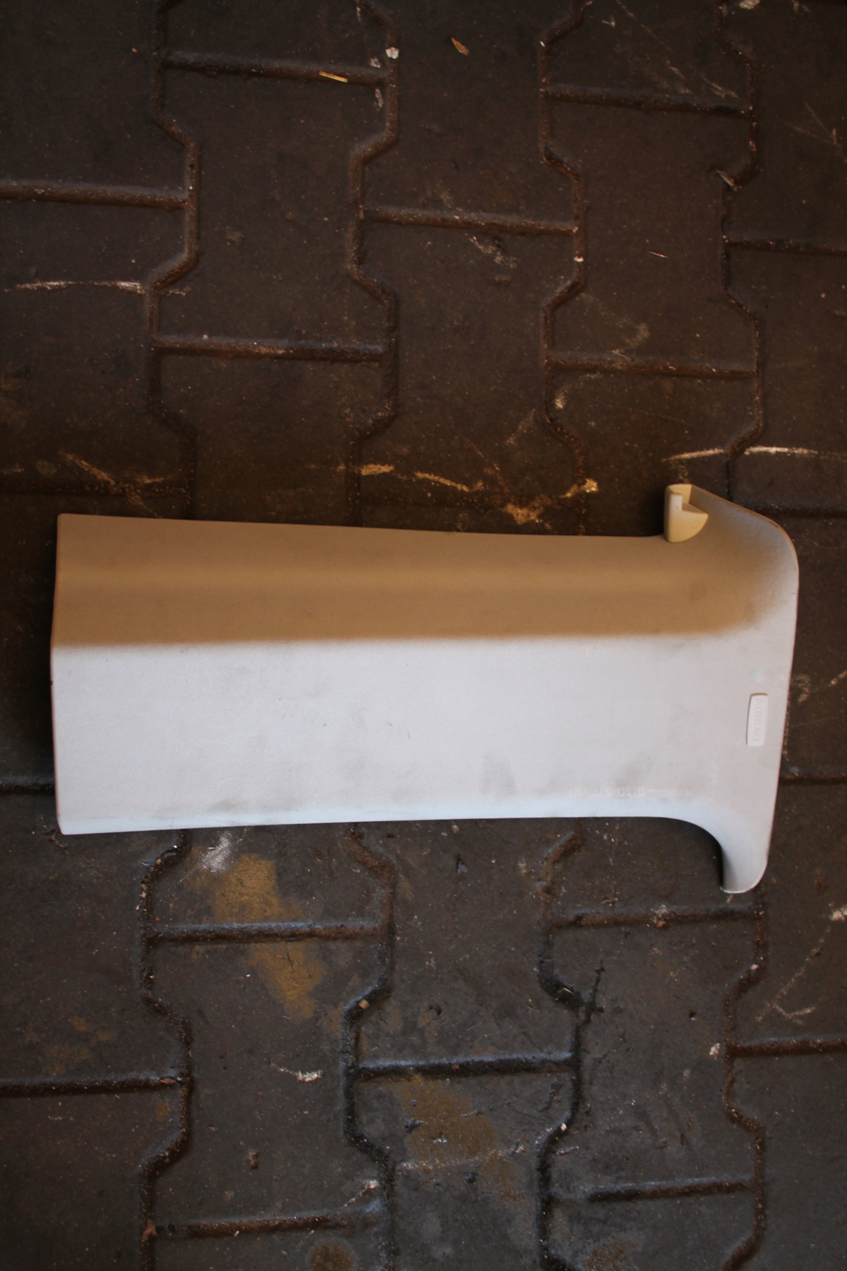 696. Blende Abdeckung verkleidung SLUPKA VW T5 T6 7E5867287D