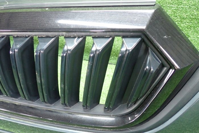 SKODA OCTAVIA IV SCOUT 19- Frontstoßstange vorne