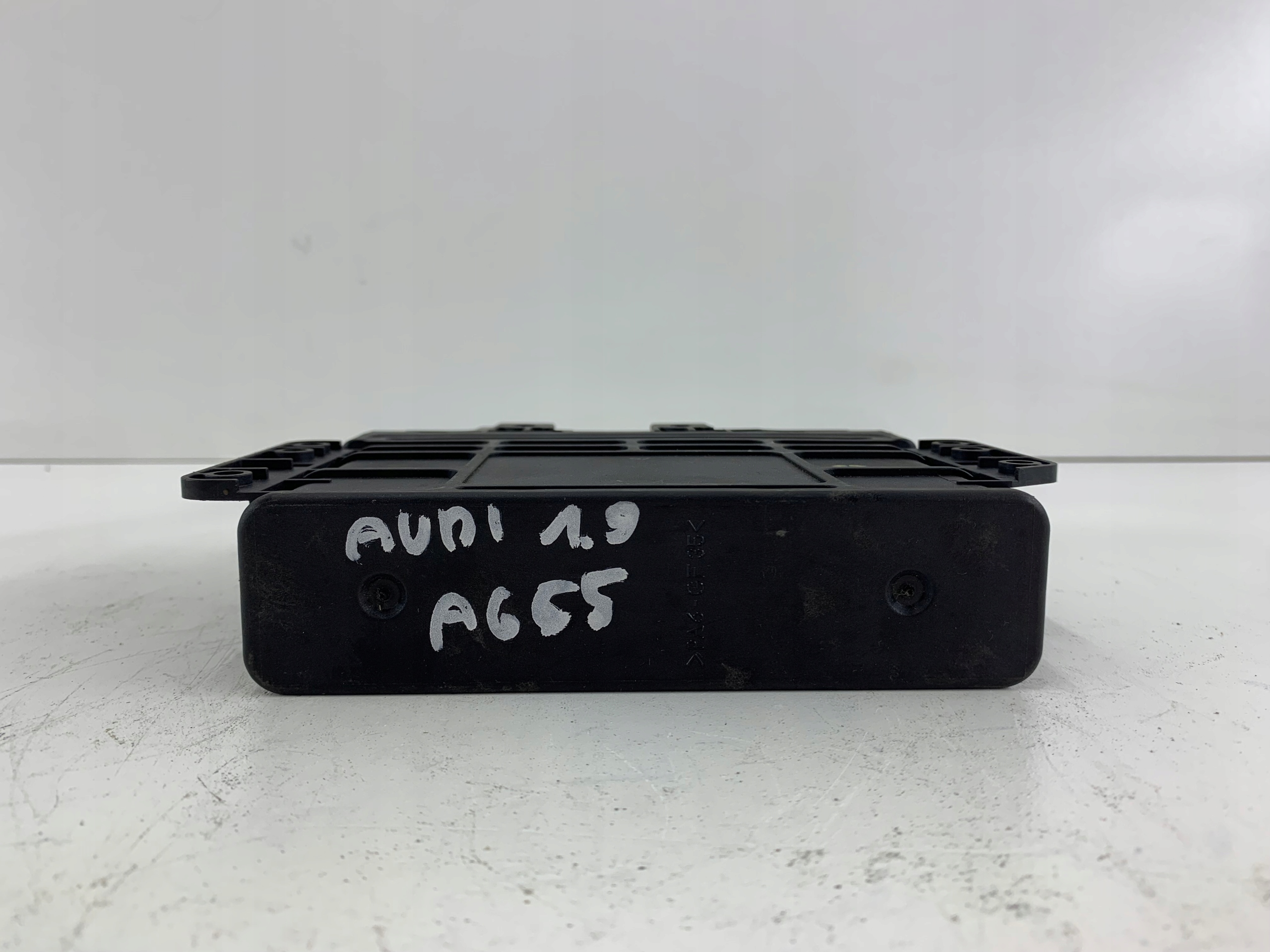 AUDI A6 C5 1.9 TDI unité de commande électronique uce module boîte de vitesses engrenage 01N927733EB