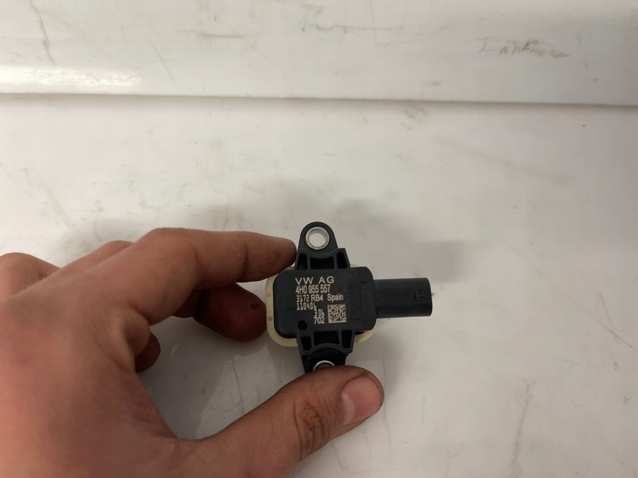 impact sensor AUDI A6 C7 4H0955557