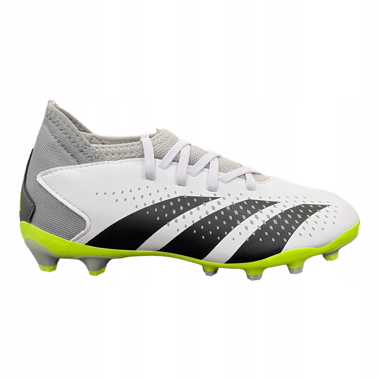 Buty Adidas korki Predator ACCURACY.3 Mg J roz. 31 1/2 IE9445