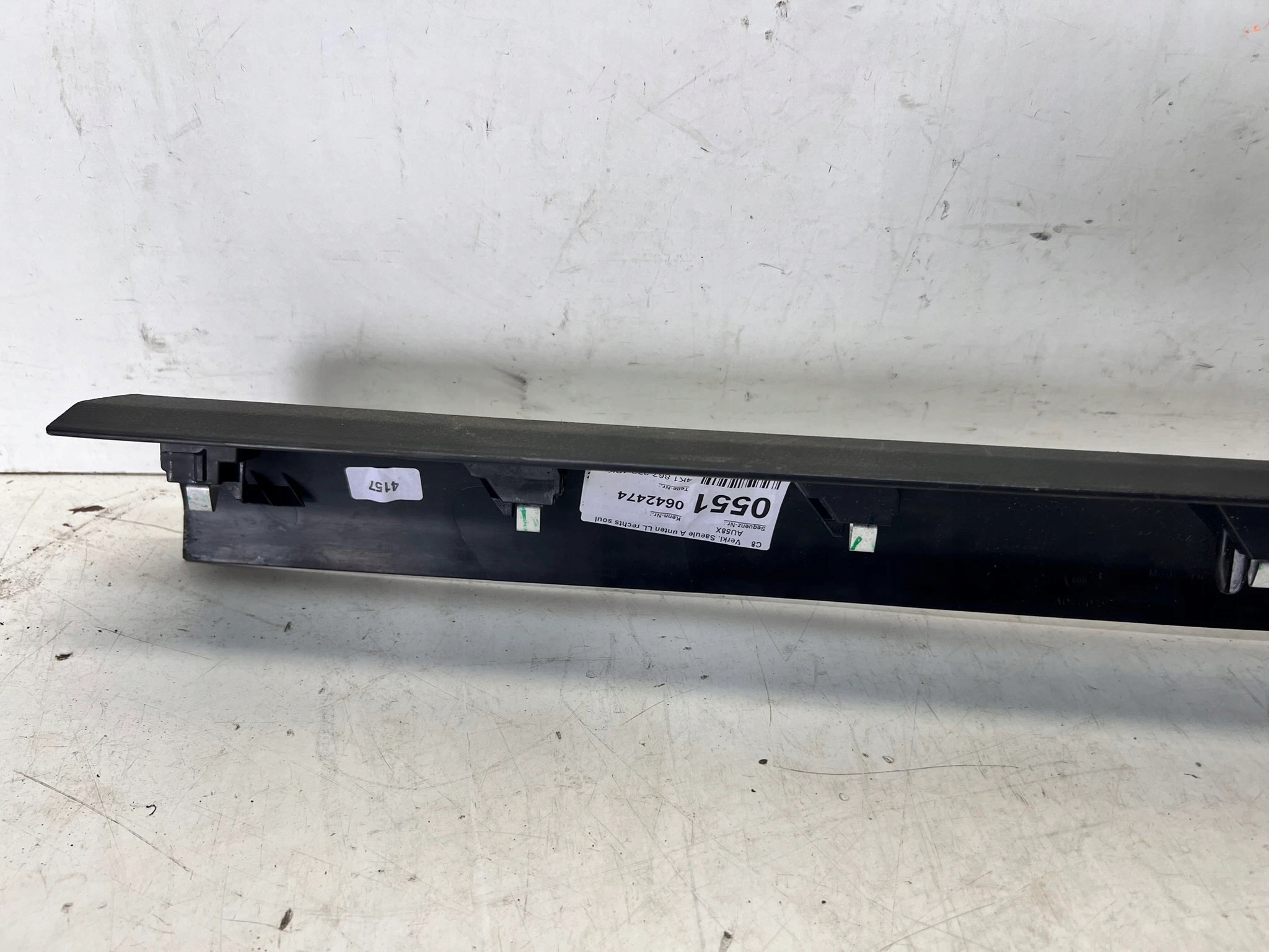 cover cap of the threshold right AUDI A6 C8 4K1867272 4PK