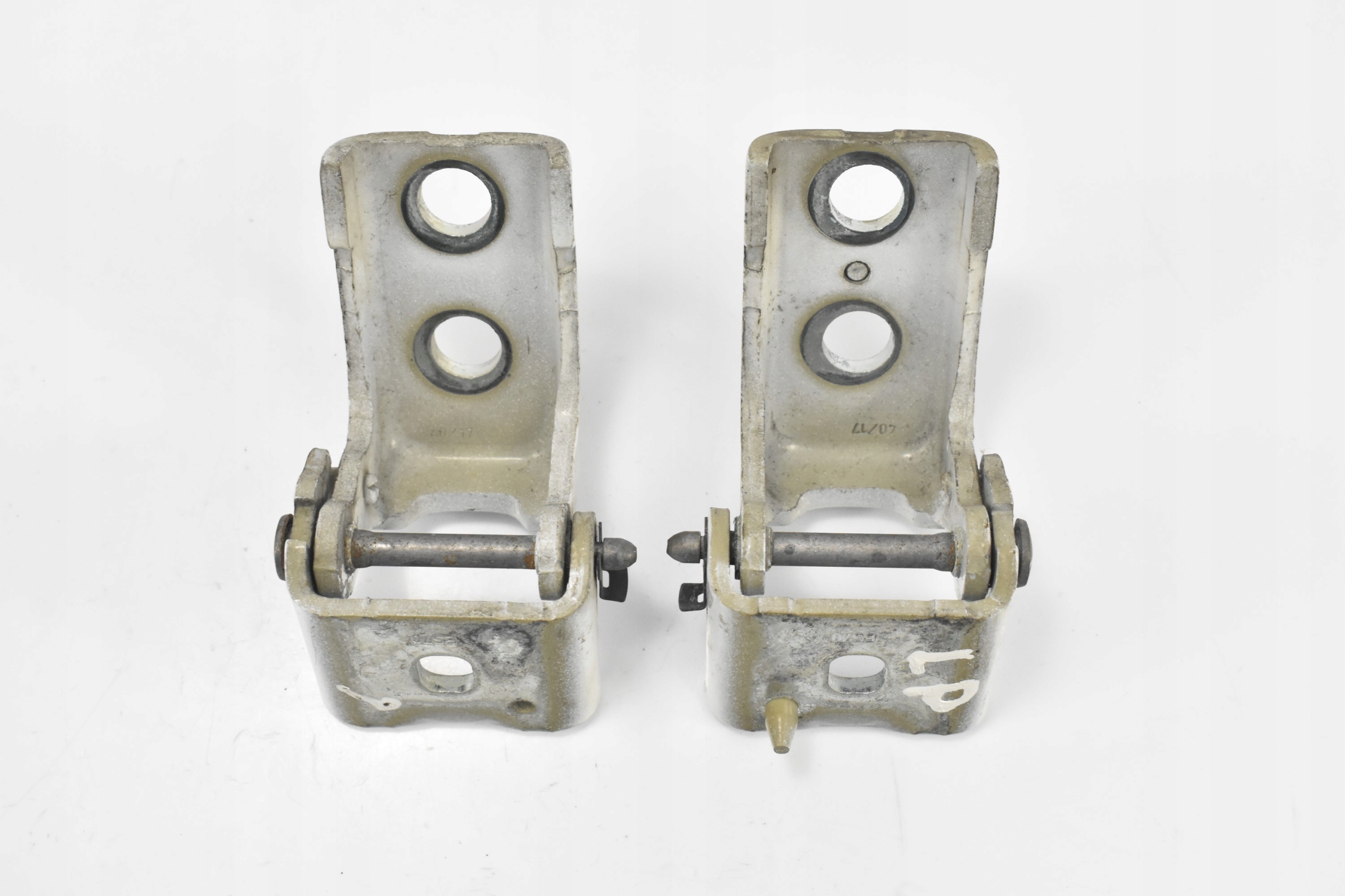 ZAWIASY DRZWI LEWY PRZÓD JUMPY III EXPERT III VIVARO C PROACE II SCUDO III Stan opakowania zastępcze