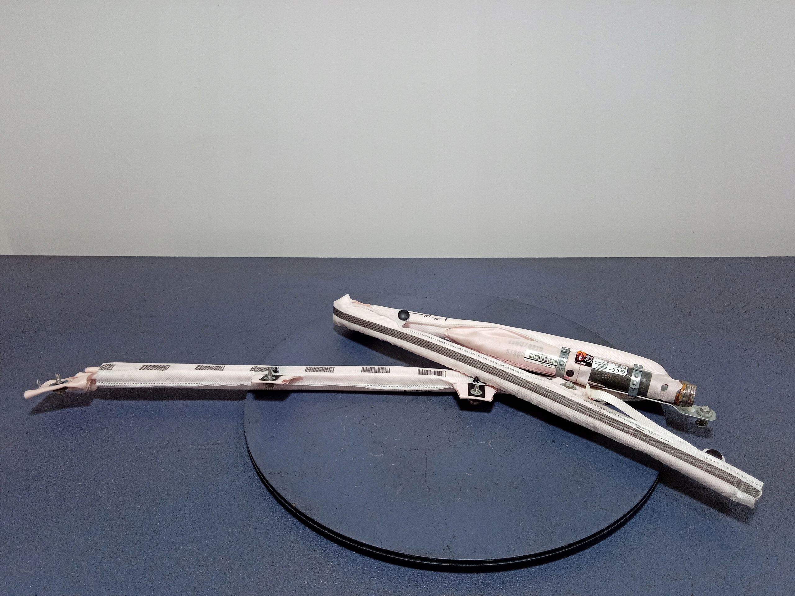 INSIGNIA B универсал подушки безопасности пиропатрон левый 39200973